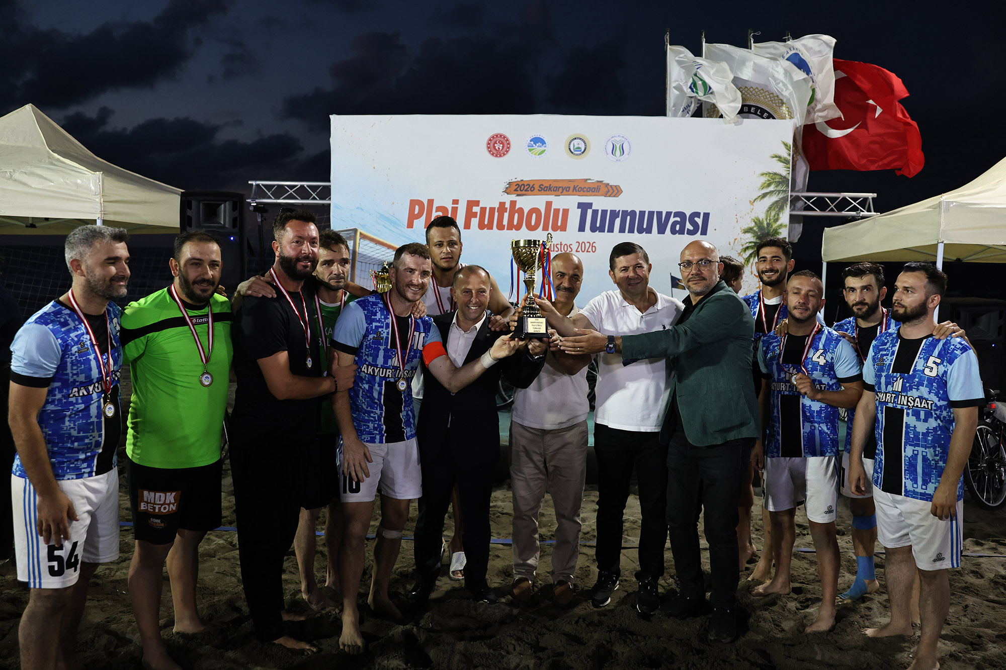 Kocaali Sahili’nde futbol şöleni kupayla noktalandı
