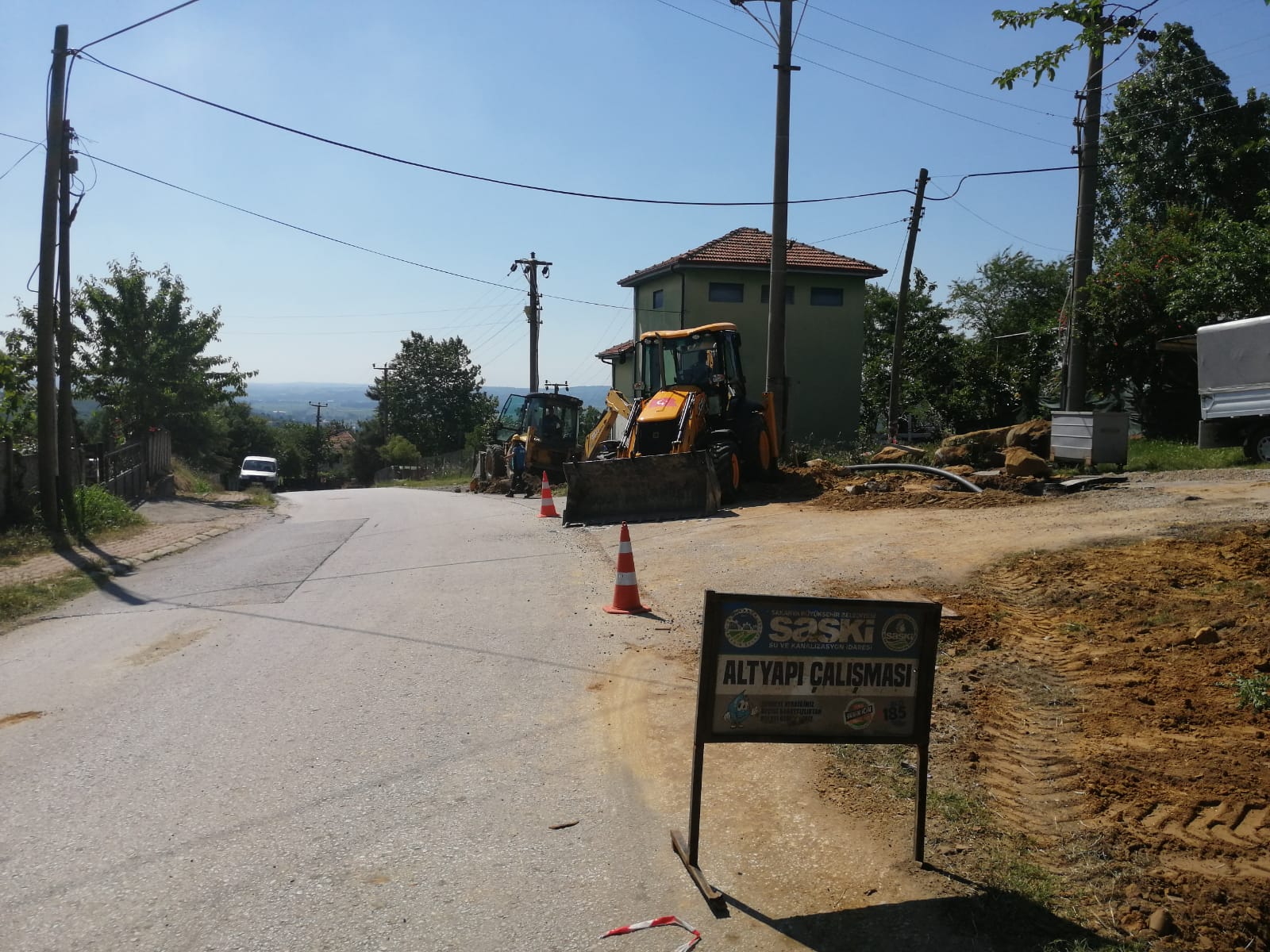 Karasu’da 2 mahalleye bin 500 metre uzunluğunda yeni içmesuyu hattı