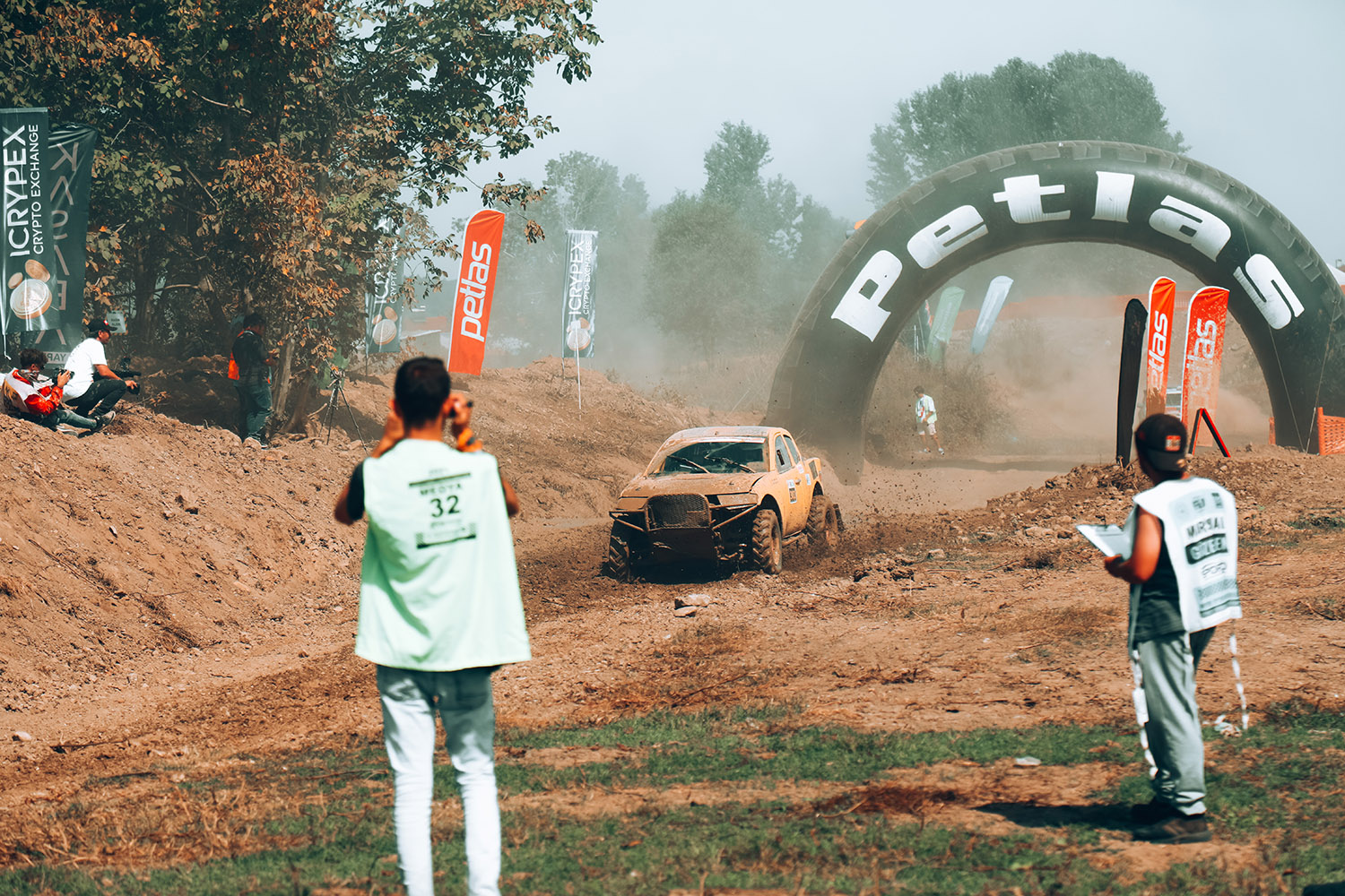 Spor Ada Tesisleri’nde Off-Road rüzgârı: Yarışların son etabı nefes kesiyor