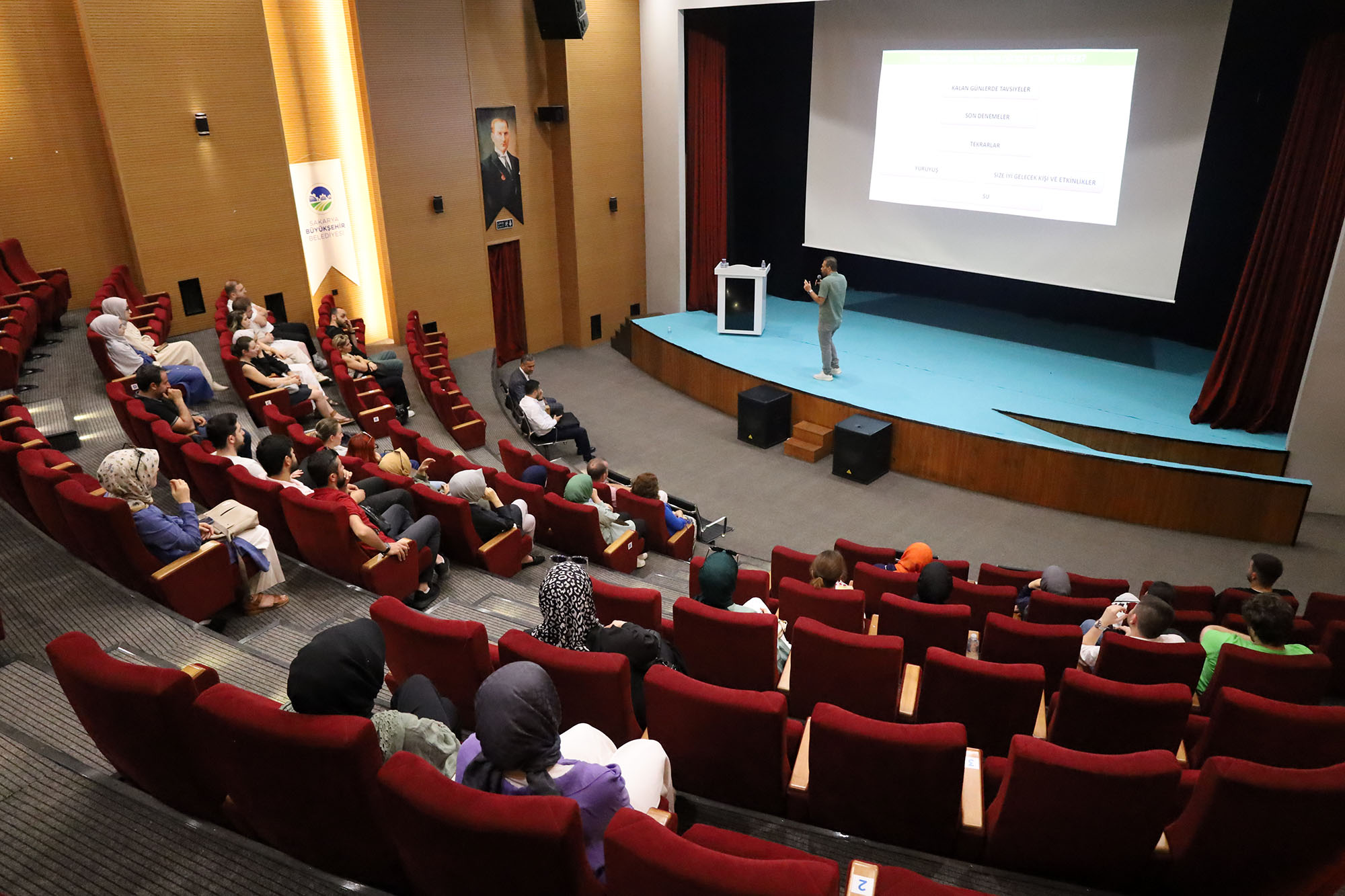 KPSS adaylarına son motivasyon Büyükşehir’den “Başarının yolu her an kendine inanmaktan geçiyor”