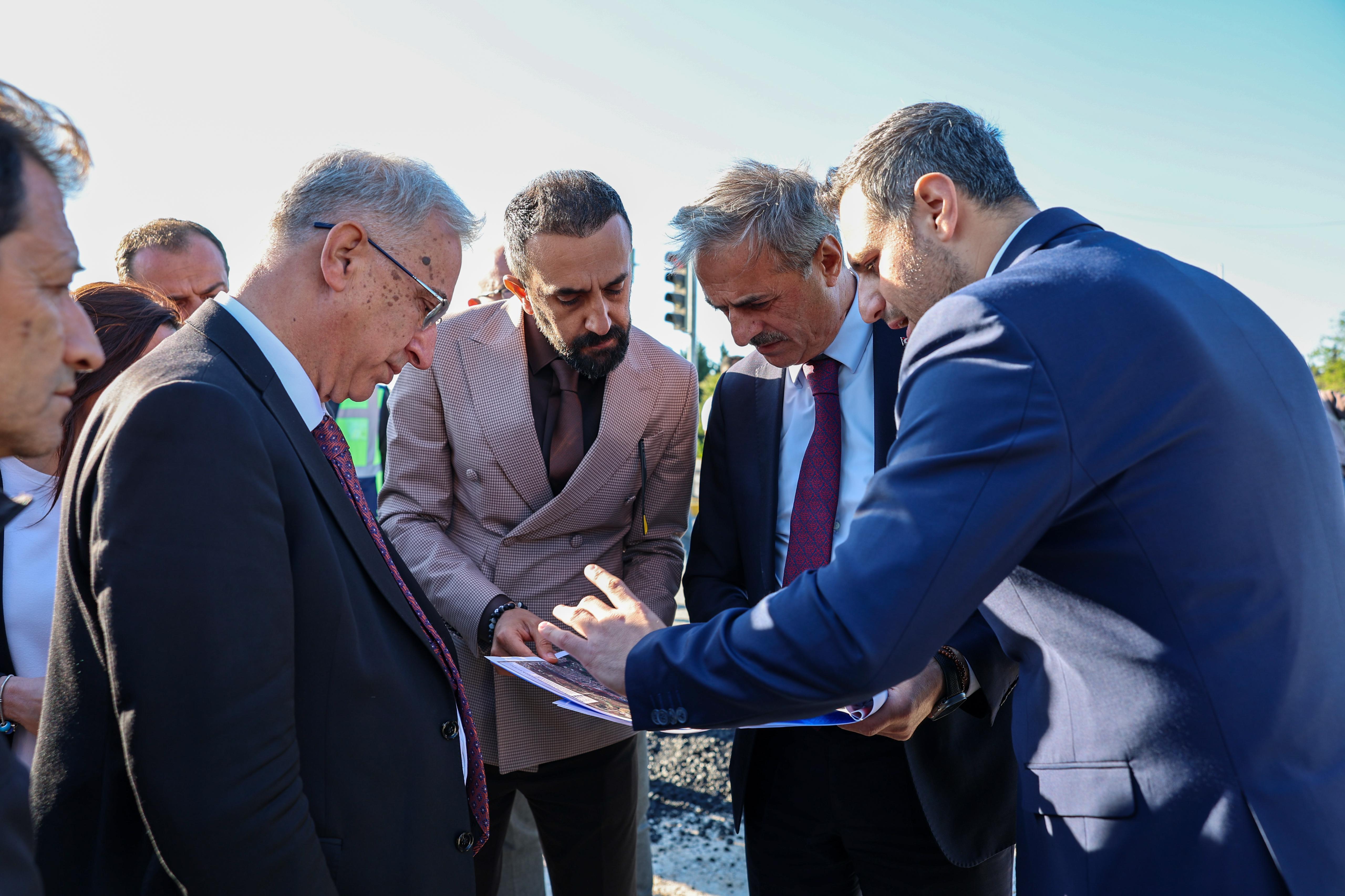 “Öz kaynaklarımızla şehrimiz ulaşımına yeni bir soluk getiriyoruz”
