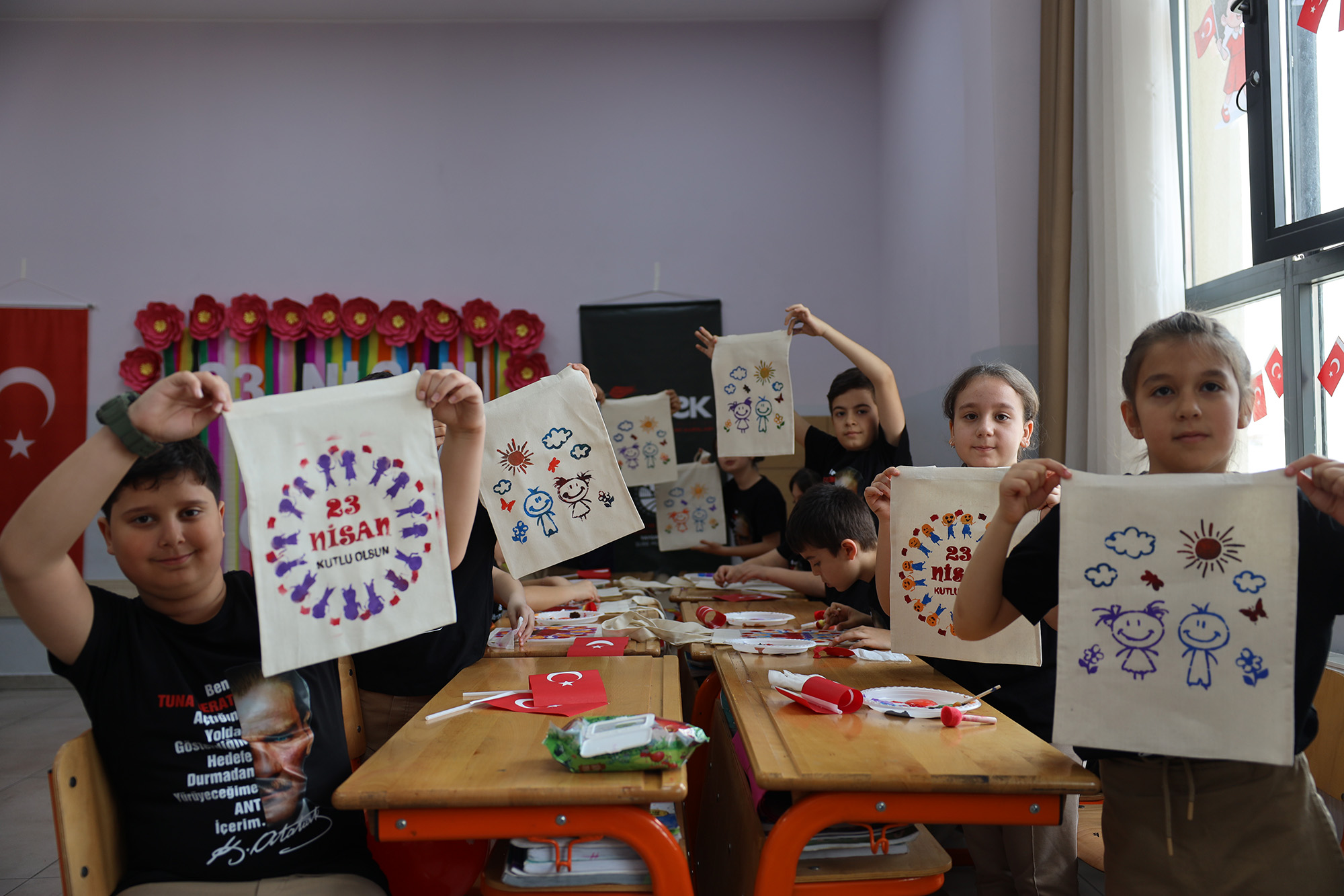 Büyükşehir’den 23 Nisan’da miniklere sanat dolu etkinlik