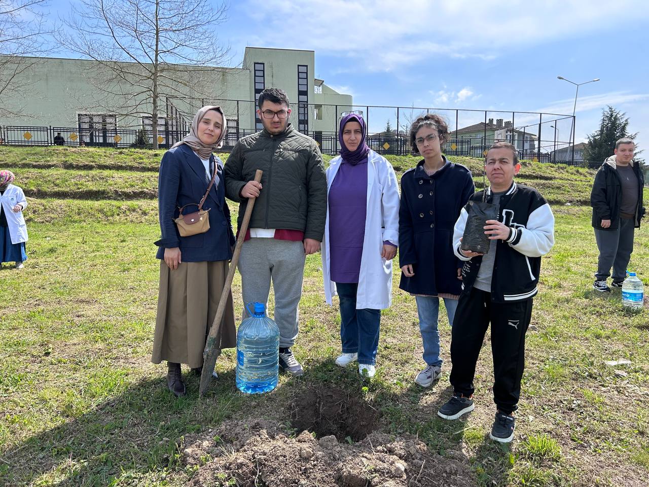 Doğaya dokunan eller, farkındalıkla büyüyen nesiller