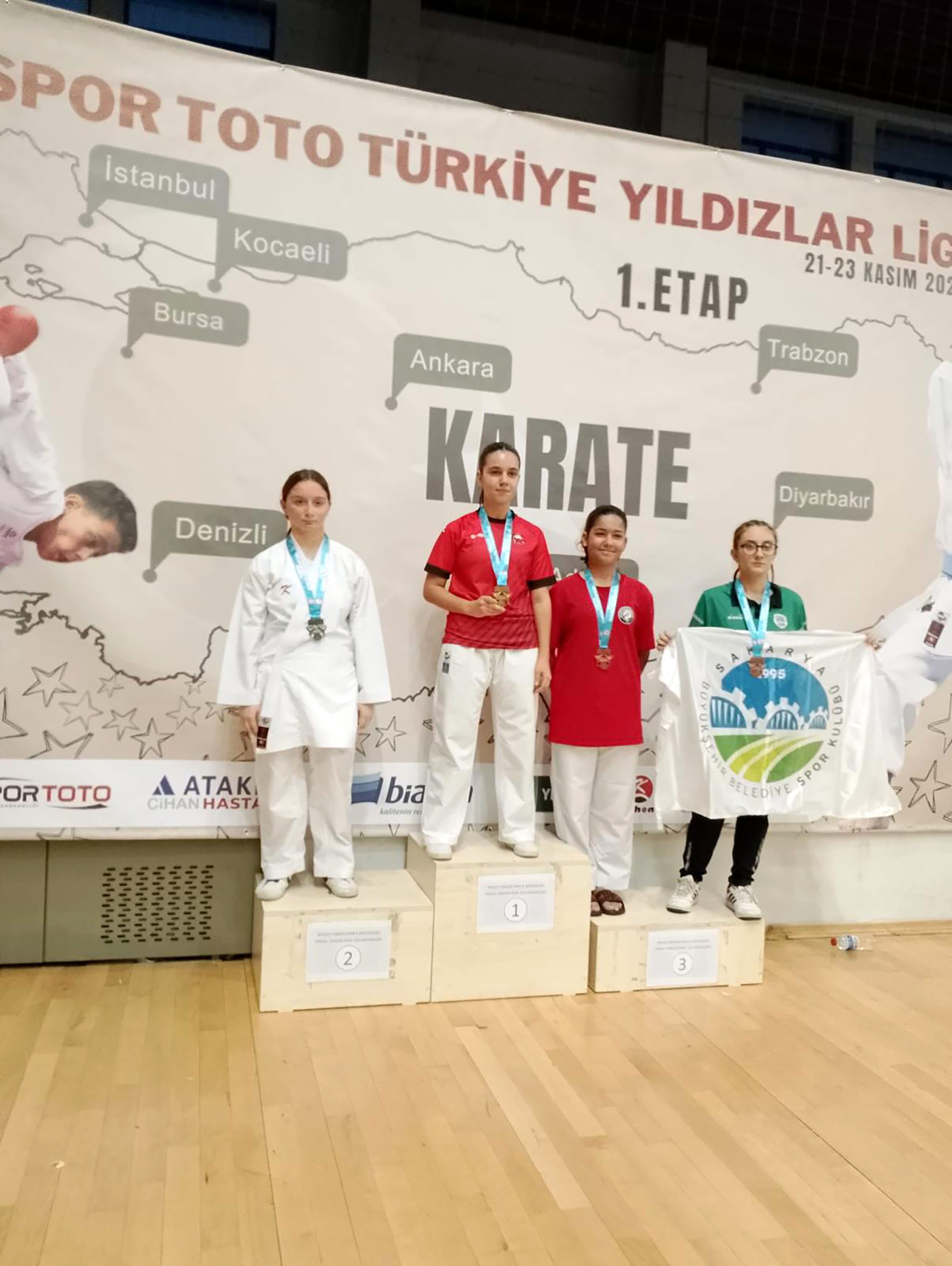 Büyükşehirli sporculardan madalya yağmuru: Başarıları göz dolduruyor…