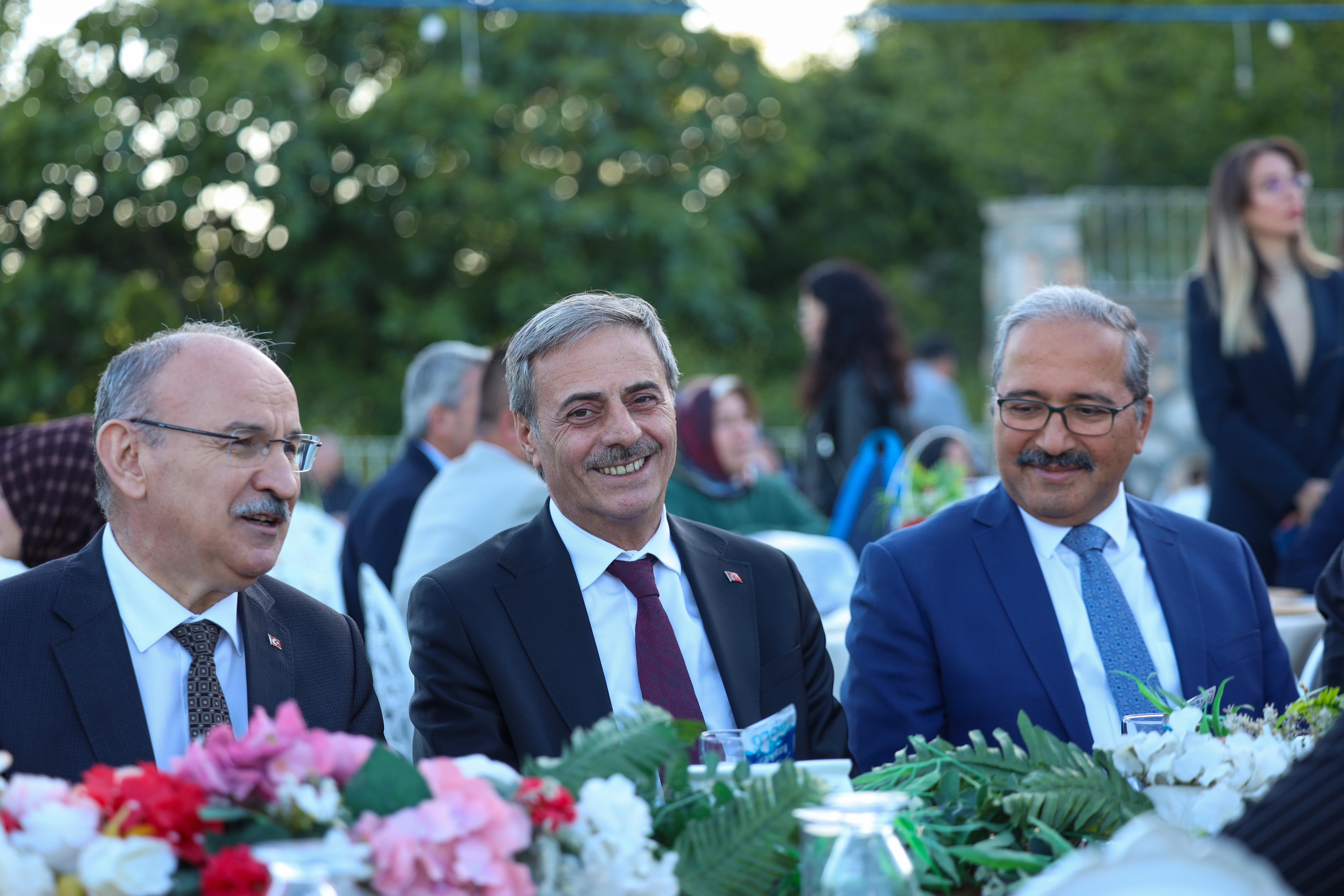 “Her renk ve kültürün zenginlik kattığı Sakarya’da birlikteliği güçlendireceğiz”