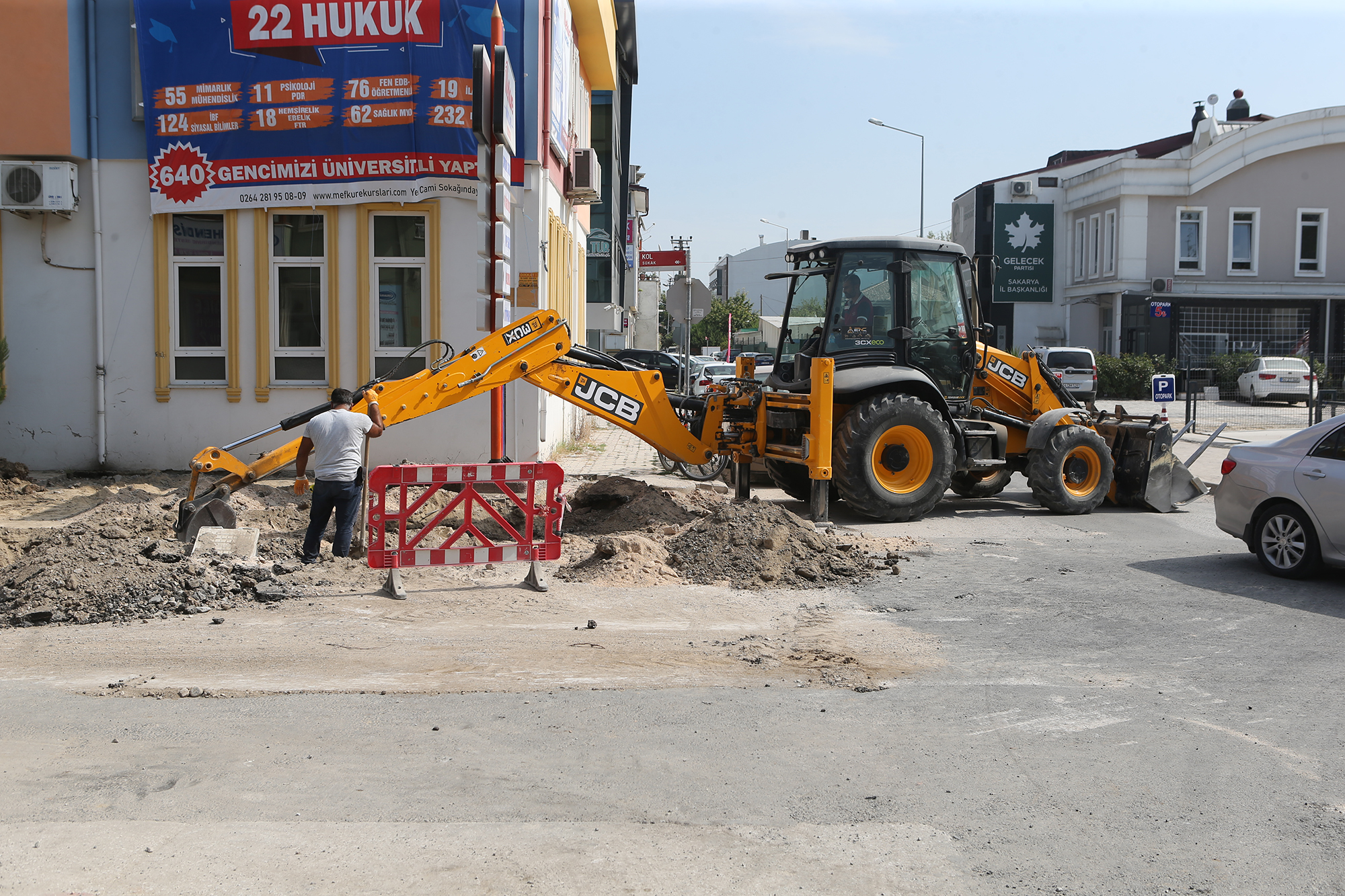 Kol Sokak’ta dönüşüm çalışmaları başladı