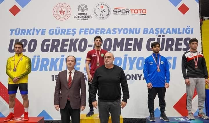 Büyükşehir Sporcuları Türkiye Güreş Şampiyonası’ndan madalya ile döndü