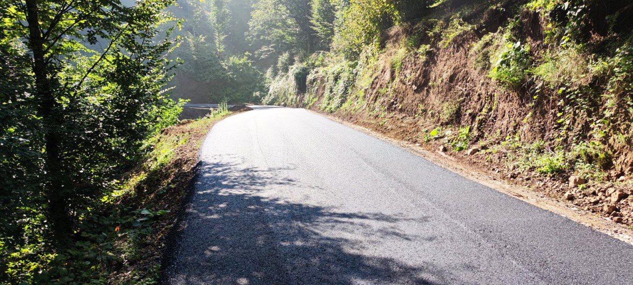 Büyükşehir, asfaltsız yol bırakmıyor