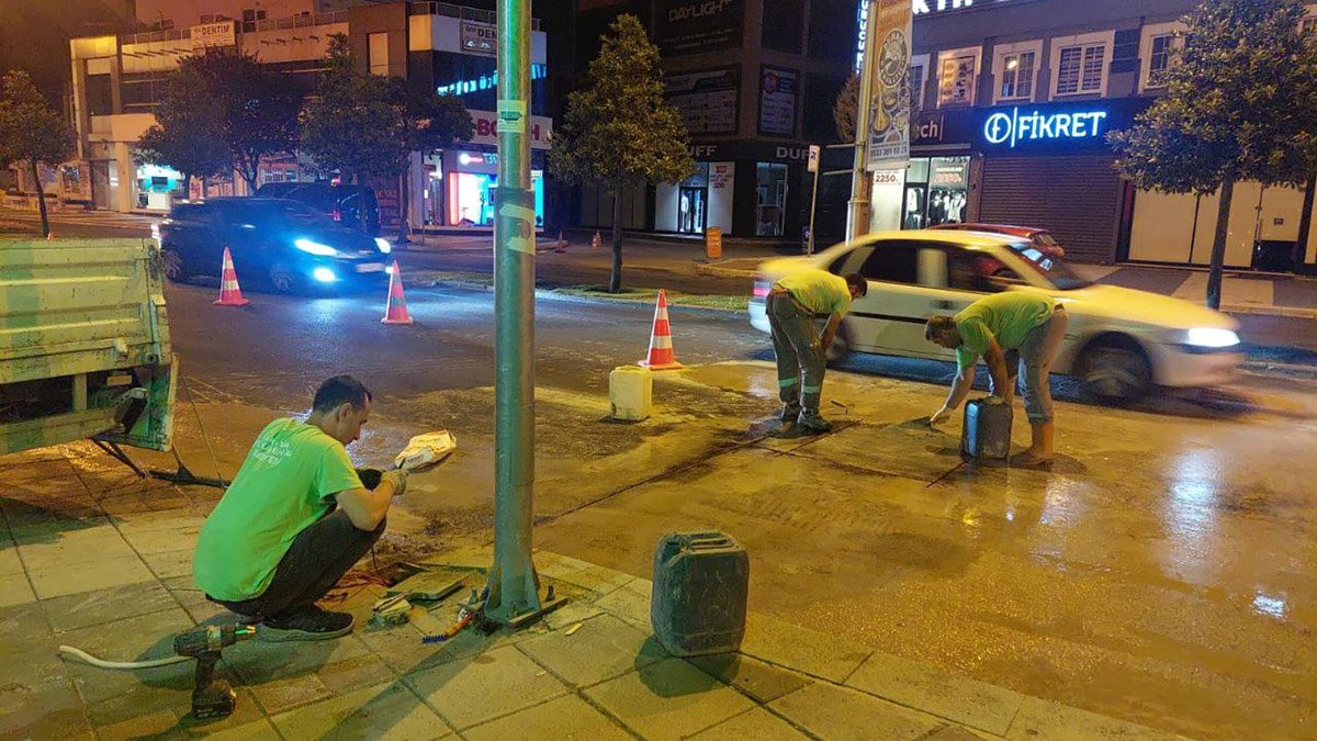 Üstyapı çalışmaları tamamlanan caddeler akıllı sistemlerle buluşuyor