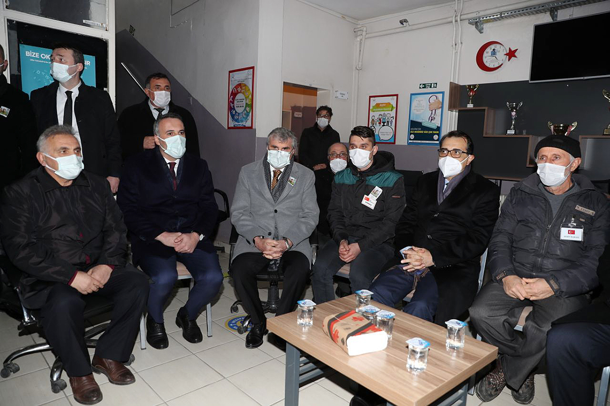 Sakarya şehidini son yolculuğuna uğurladı