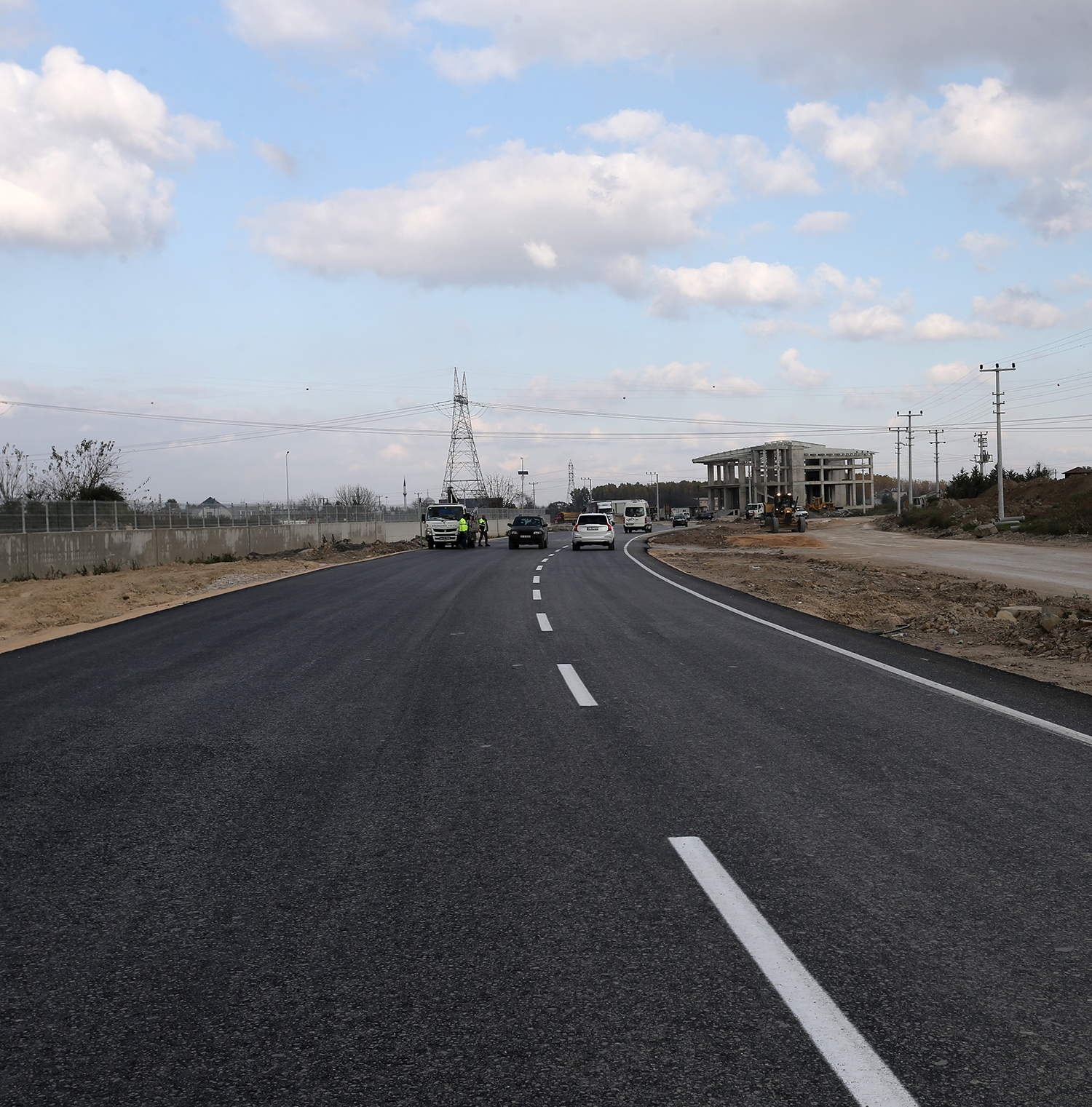 Duble yol güzergahı Çınar Ağacı için değişti