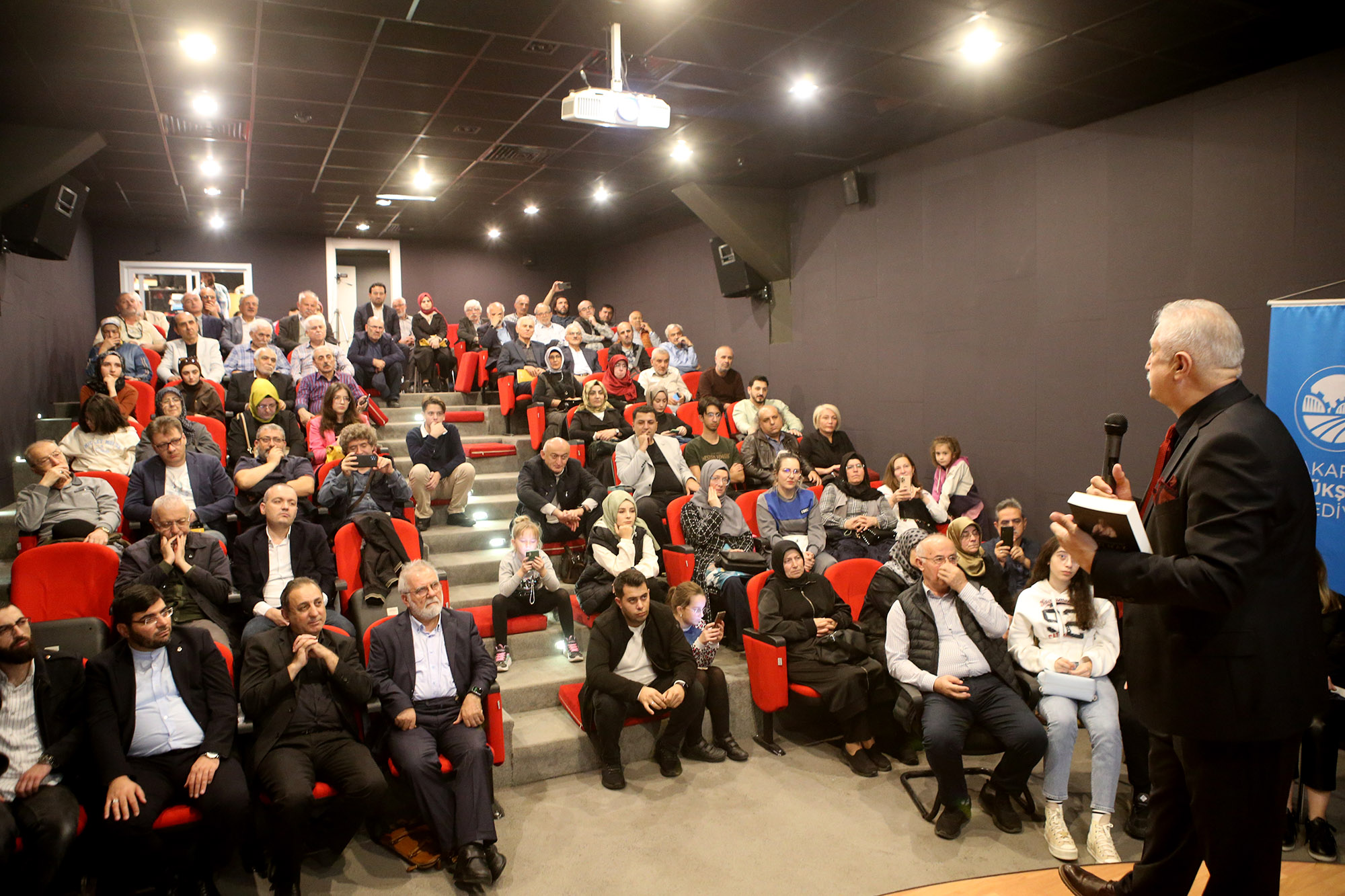 Sakarya garip babası Yılmaz Güney’i hiç unutmadı: “Eski lastikleri silgi yapardı…”