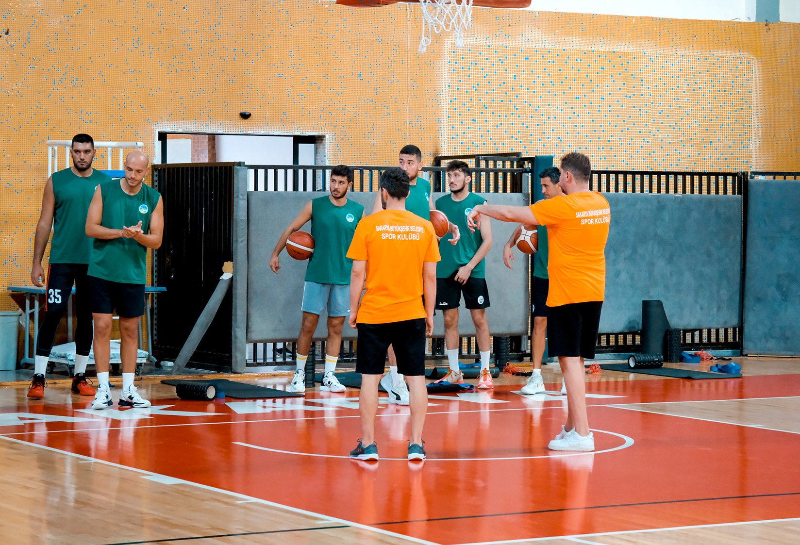 Büyükşehir Basketbol antrenmanlara başladı Basketbol heyecanı parkelere geri döndü, Büyükşehir basketbol 2. Ligde mücadele edecek