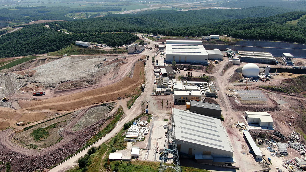 Büyükşehir çöpten 40 bin kişinin elektriğini üretti