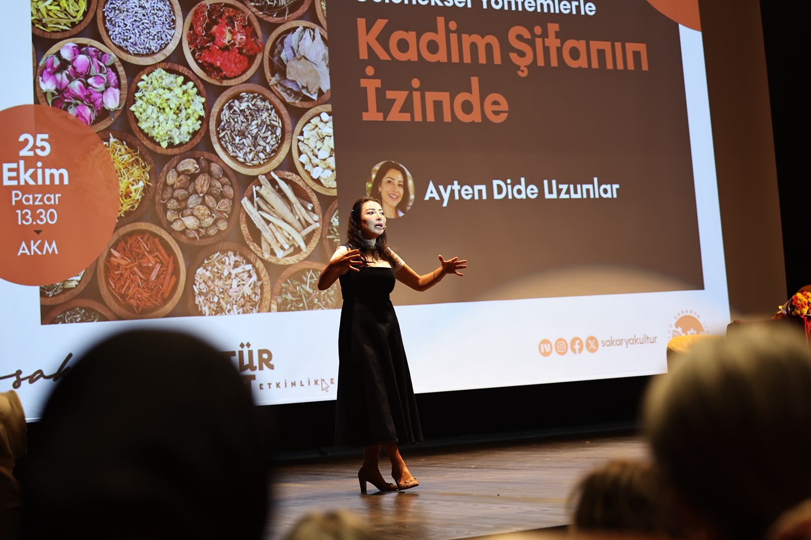 Kadim Hemşire AKM’de şifanın izini sürdü