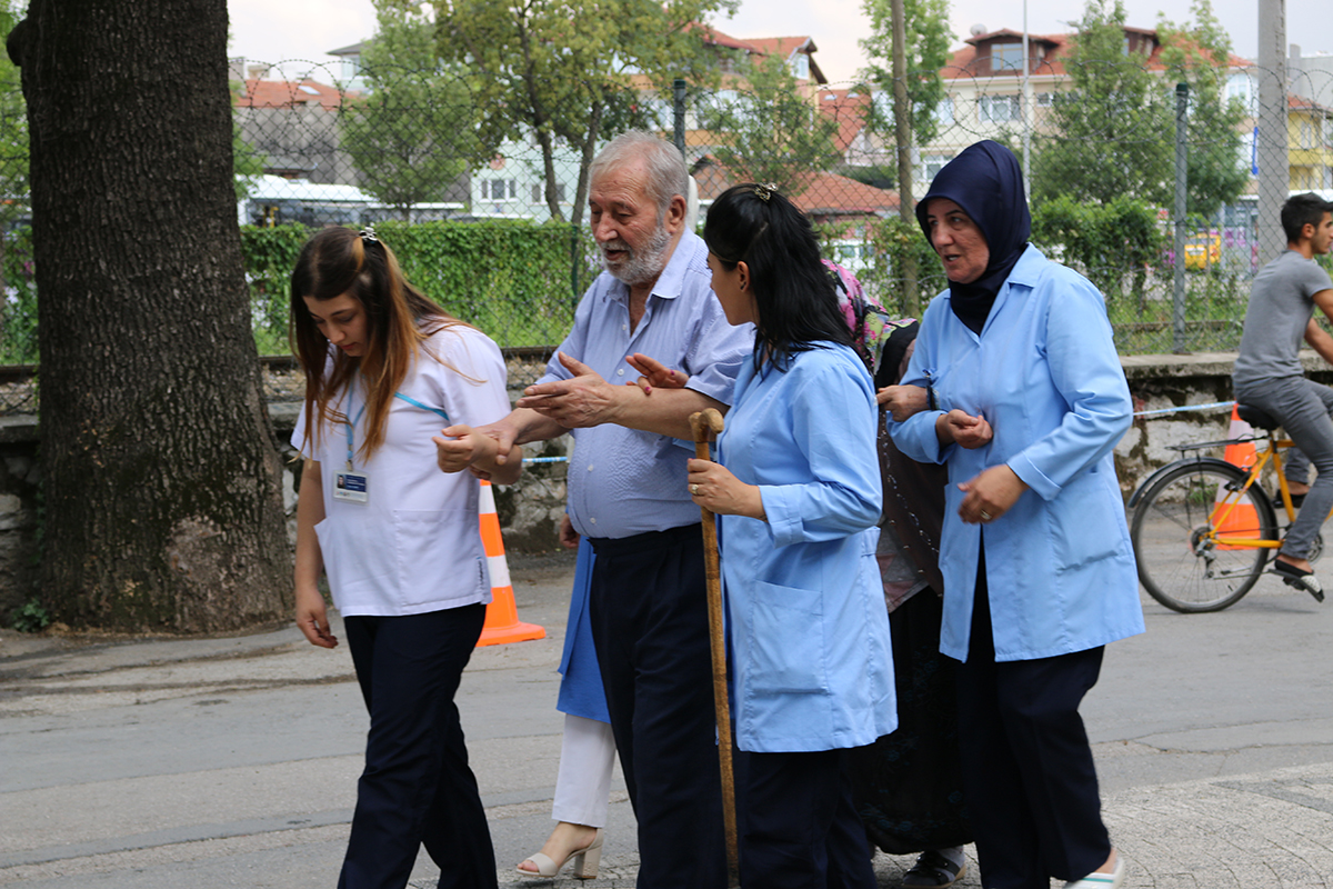 YADEM yüzlerde tebessüm oluyor 