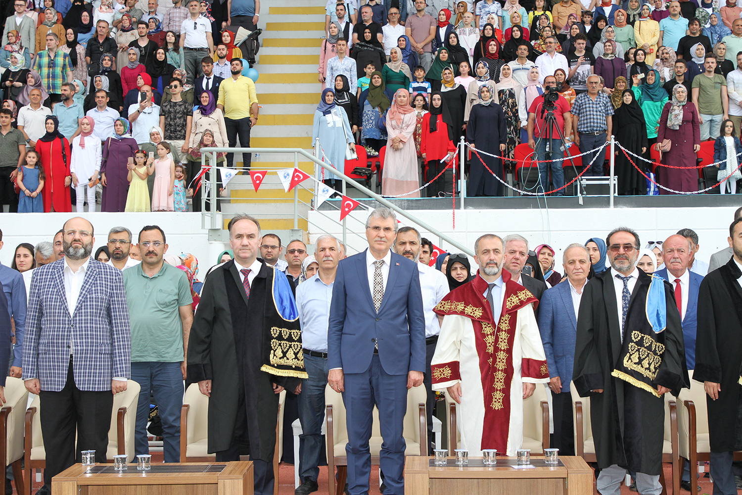 Başkan Ekrem Yüce’den başarılı öğrencilere istihdam müjdesi