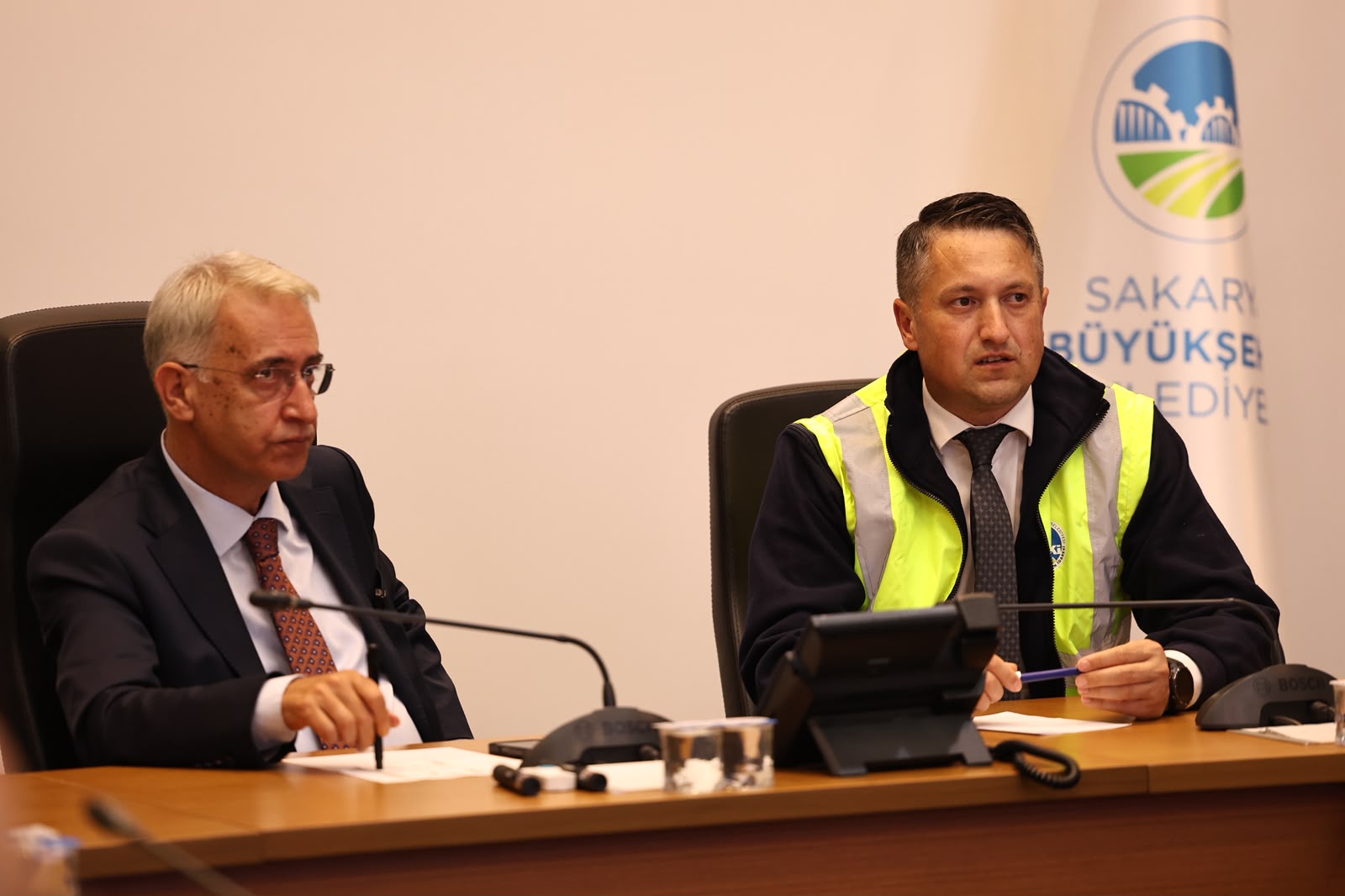 Büyükşehir sağanak için ‘Acil’ koduyla toplandı: 225 araç, 560 personel sahada