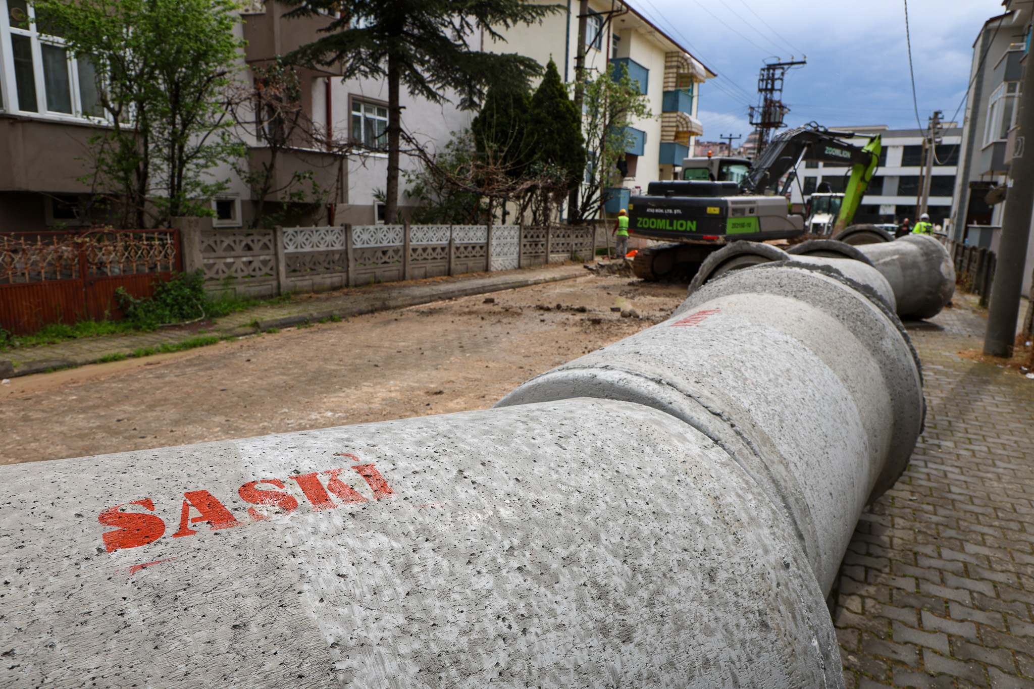 Erenler’in yeni ulaşım koridoruna SASKİ’den 5 kilometrelik yağmur suyu hattı