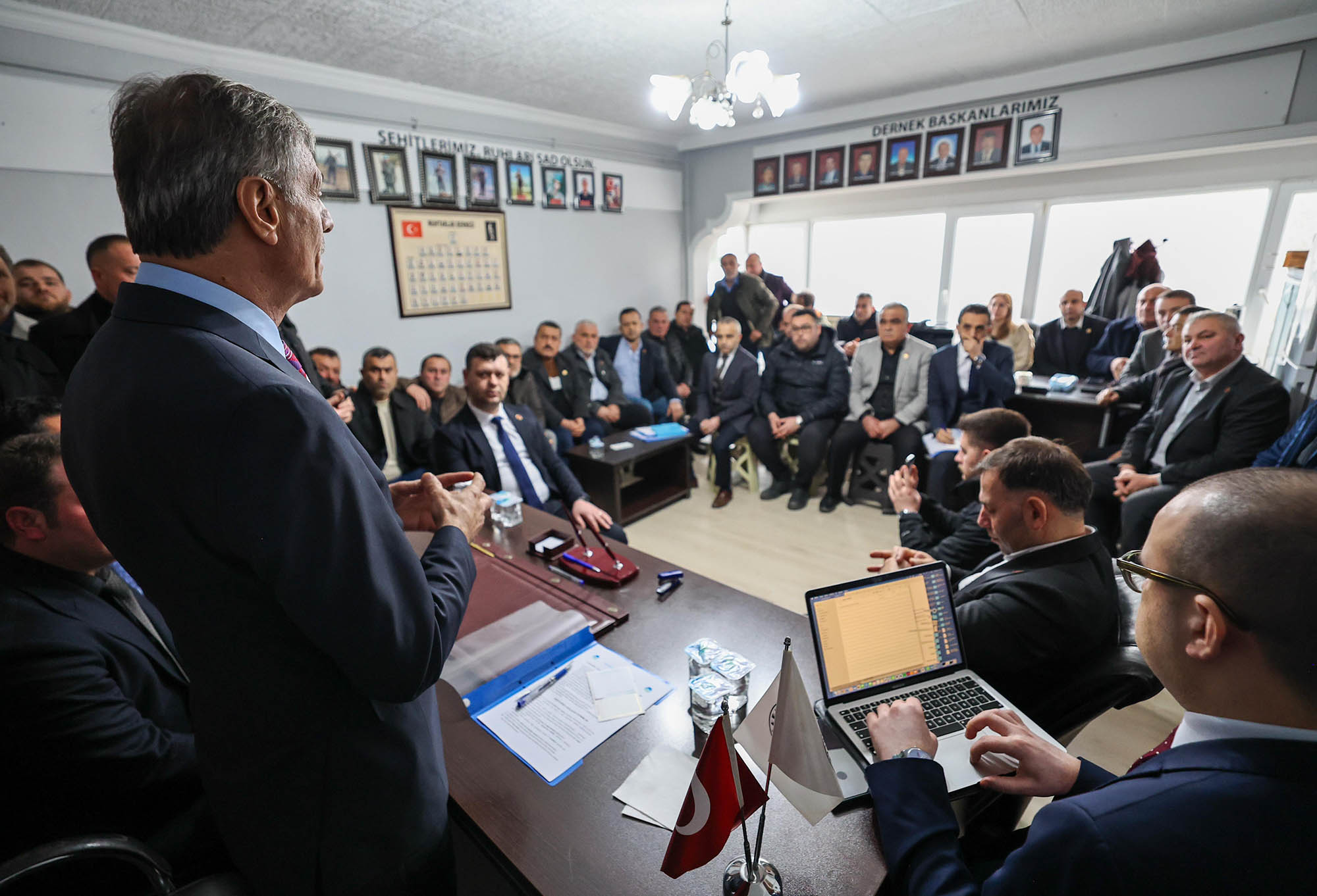 “Modern bir spor salonunu ilçemize kazandırıyoruz”