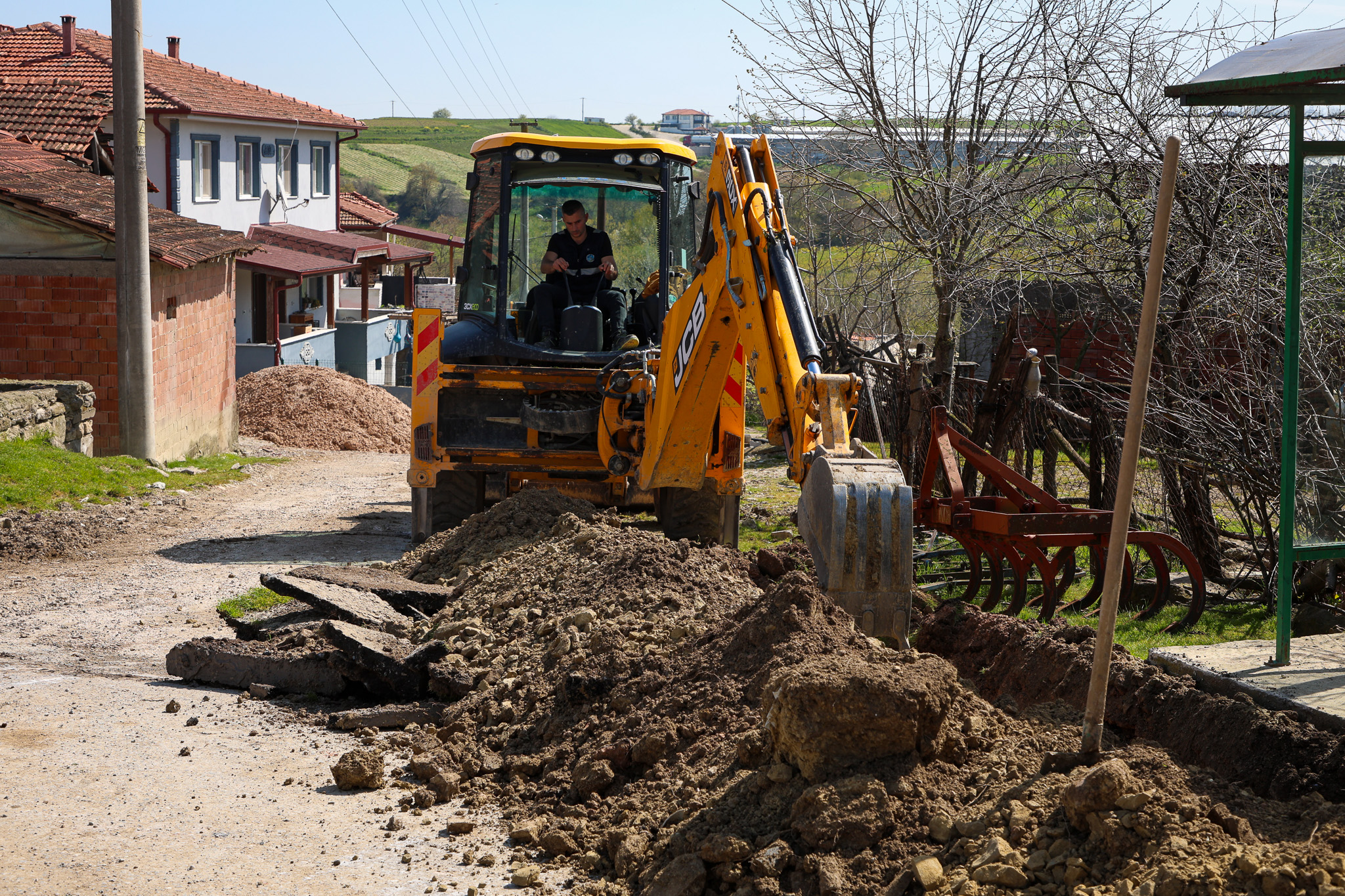 Kaynarca Osmanlı Mahallesi’nin ana iletim hattı SASKİ ile güvence altına alınıyor