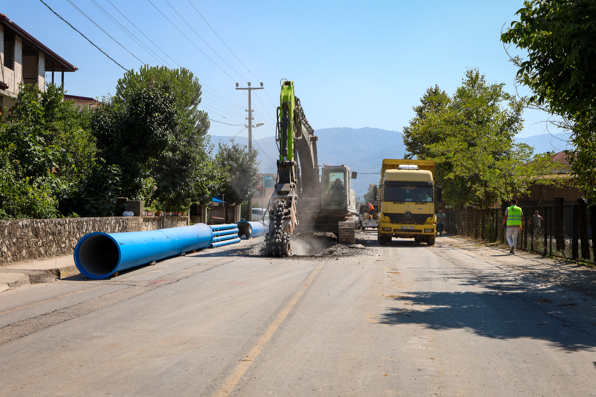 Akyazı’nın 100 kilometrelik altyapı hattı için saha çalışmaları başladı
