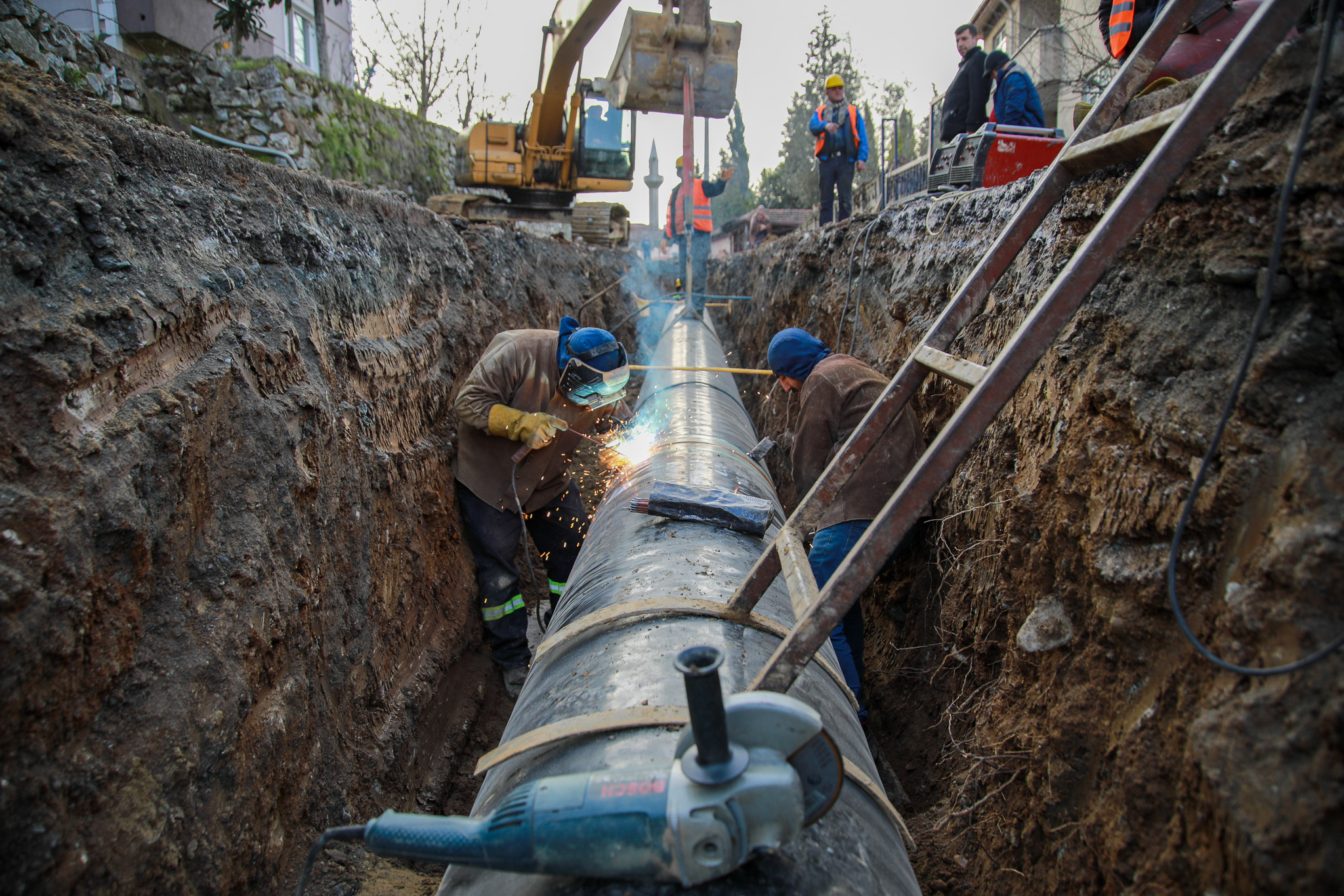 Söğütlü’nün 25 kilometrelik altyapısı için ilk adım tamam
