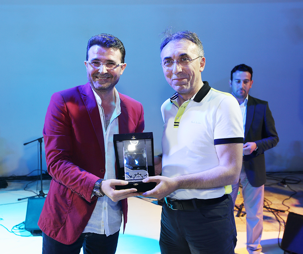 Açık Hava Sahnesi’nde Şiir Akşamı