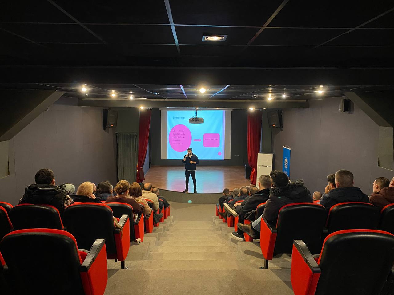 Büyükşehir Belediyesi kurum içi eğitimler ile kaliteli hizmet anlayışını ileri taşıyor