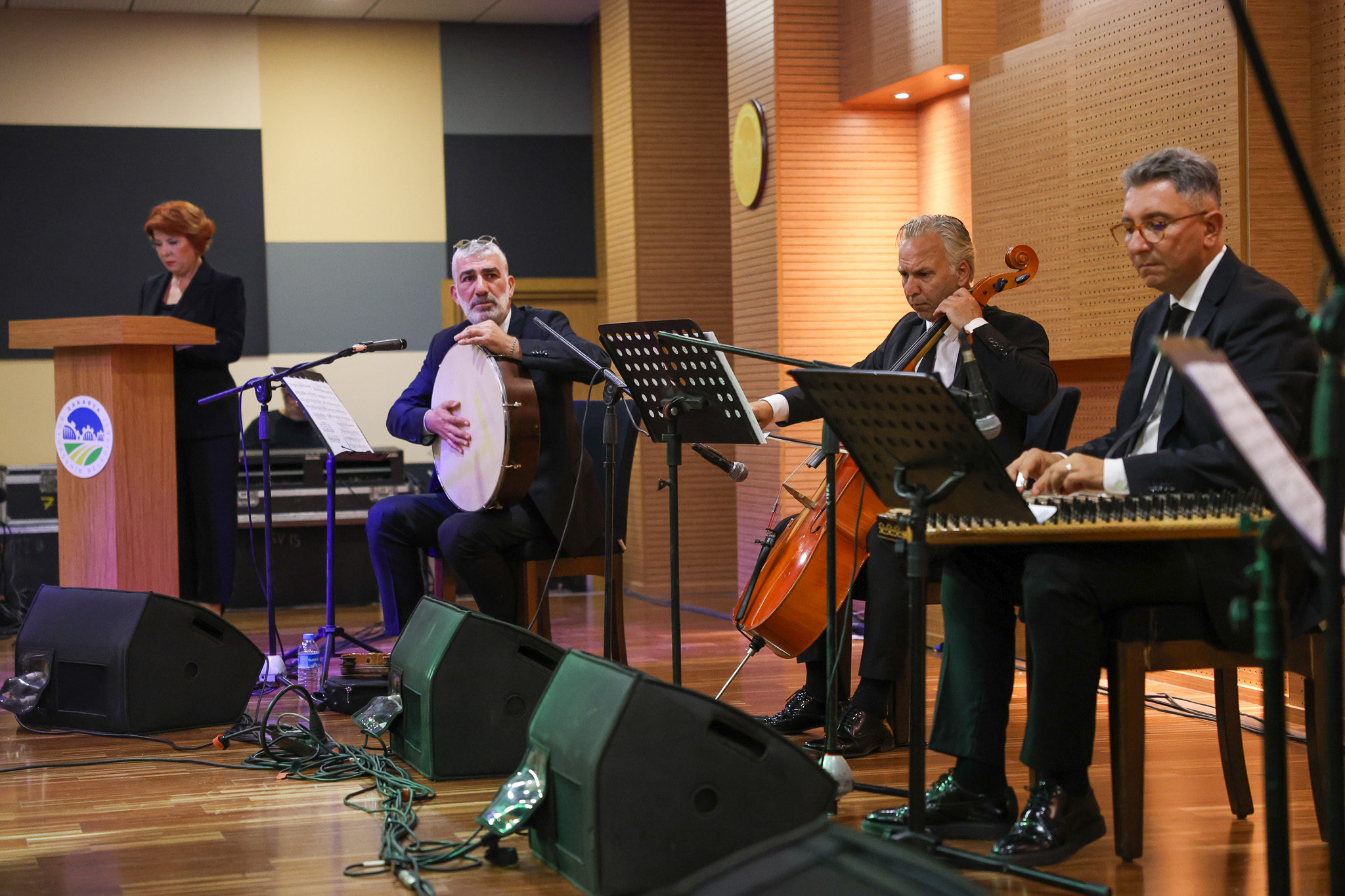 Ziya Taşkent anısına adını taşıyan salonda unutulmaz bir gece