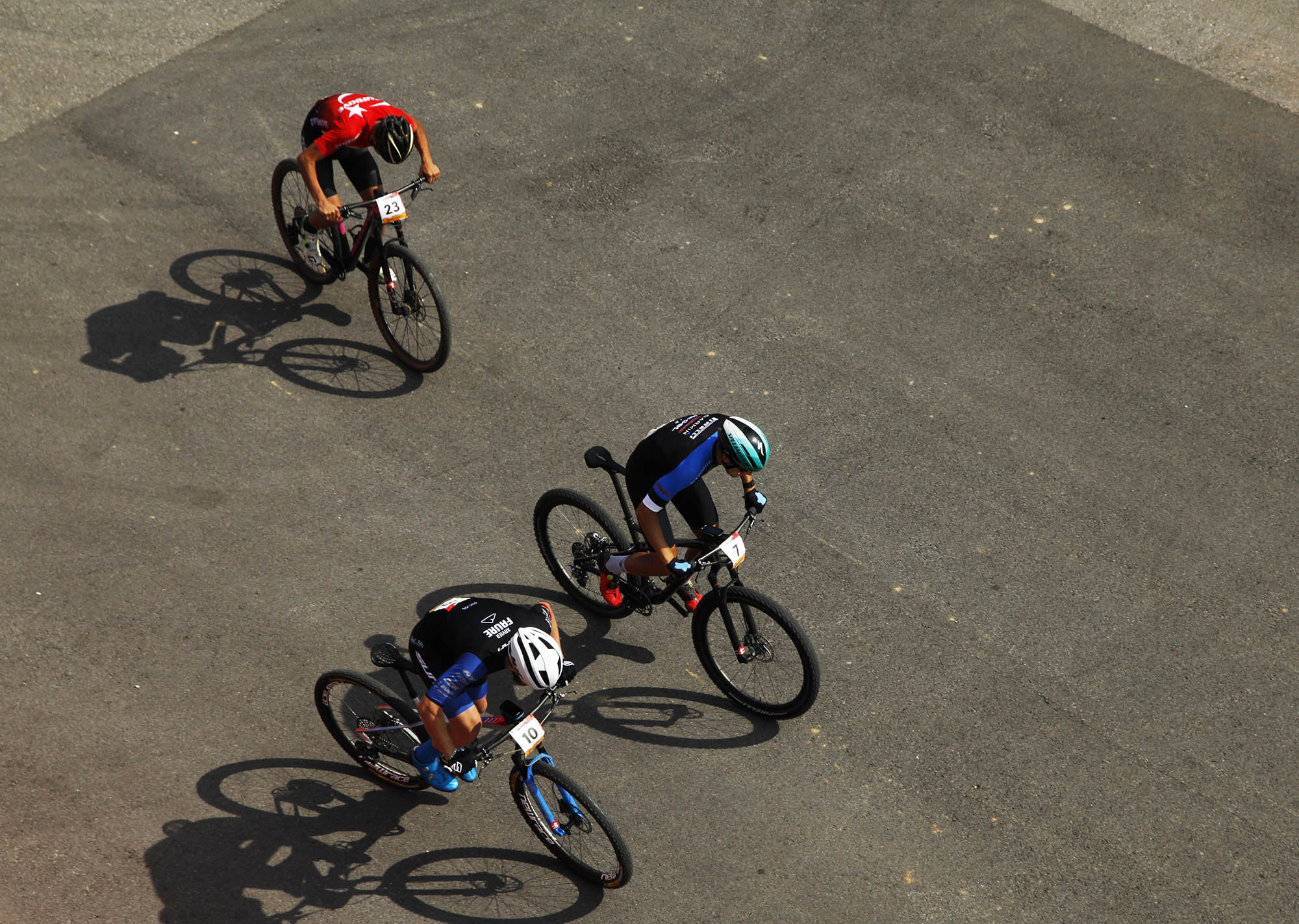 Büyükşehir her yerde bisikleti anlatıyor. Pedal çevir, mutlu ol