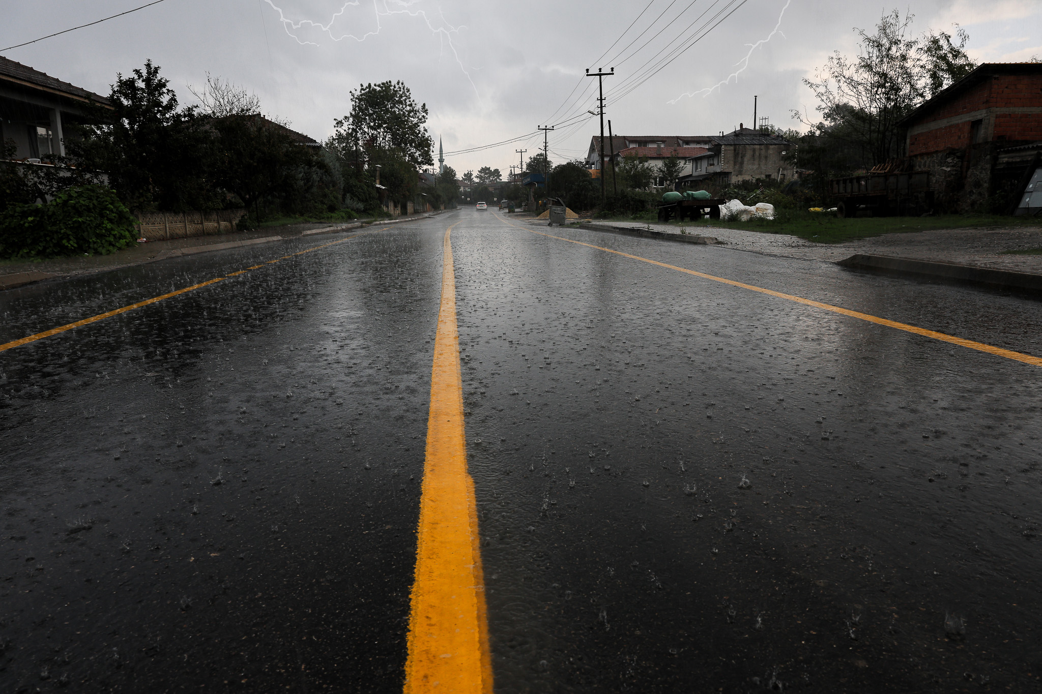 Rekor yağışta altyapı hatları sorunsuz çalıştı