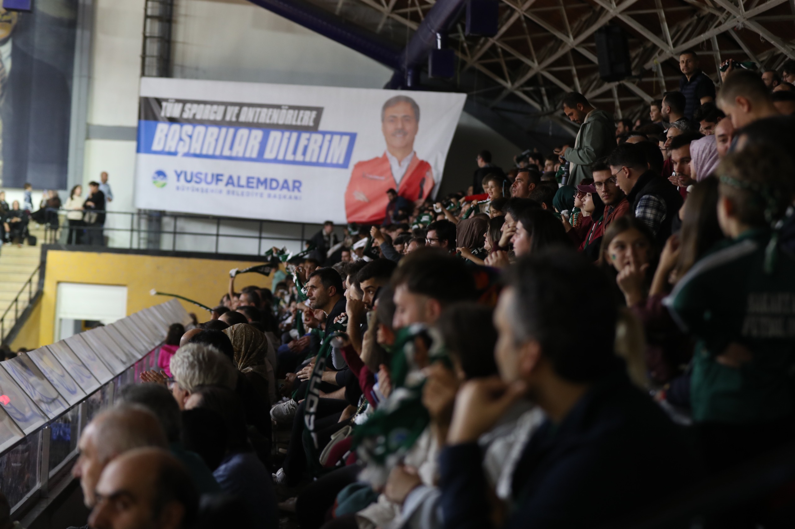 Büyükşehir Basketbol’dan zirveye ilk adım: 96-52