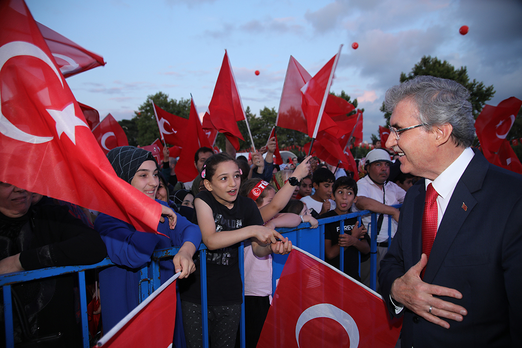 “15 Temmuz milletimizin kahramanlık destanı yazdığı gecedir”