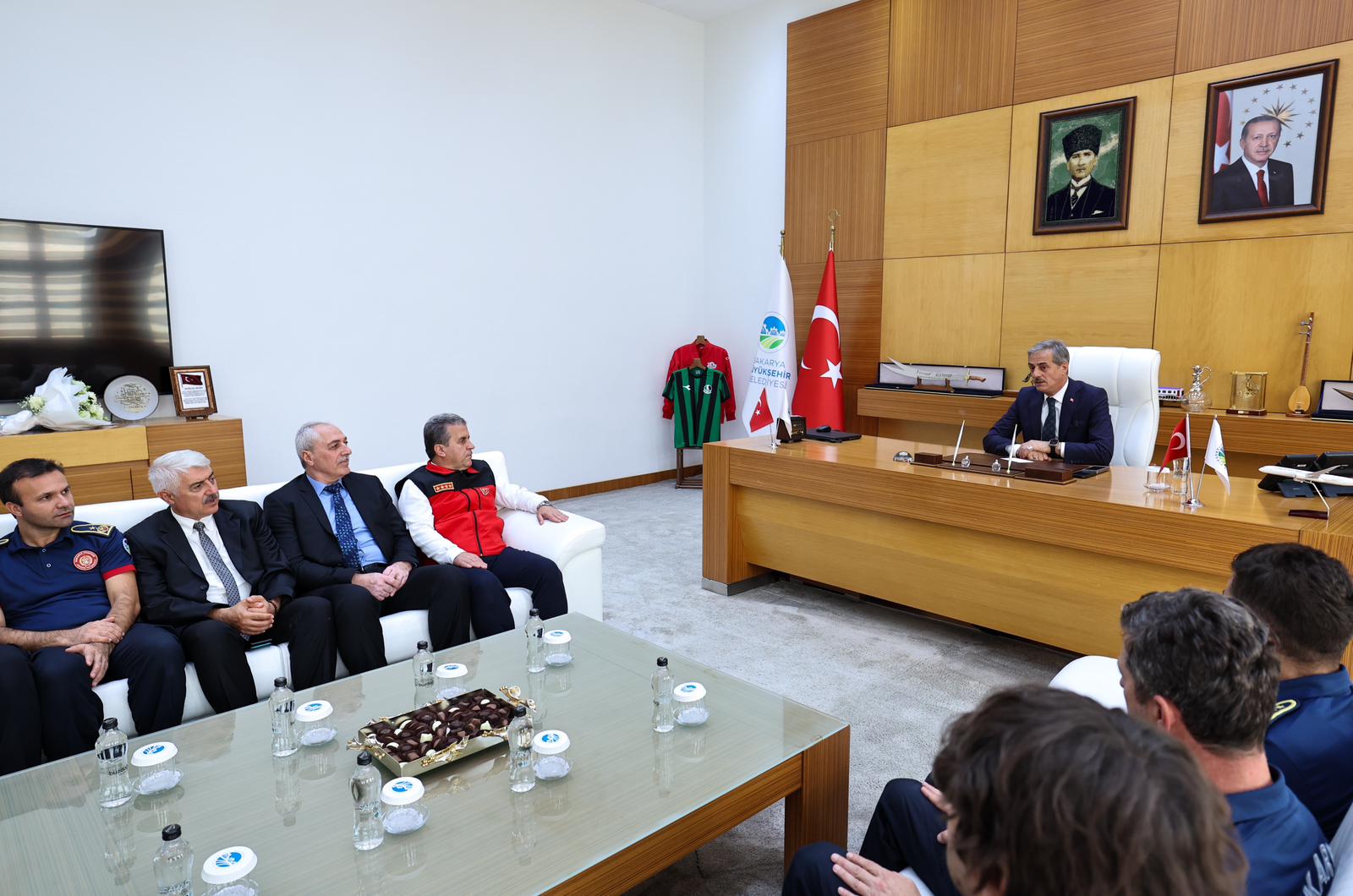 “Özverili çalışmalarınızla gözümüz hiçbir zaman arkada kalmıyor”