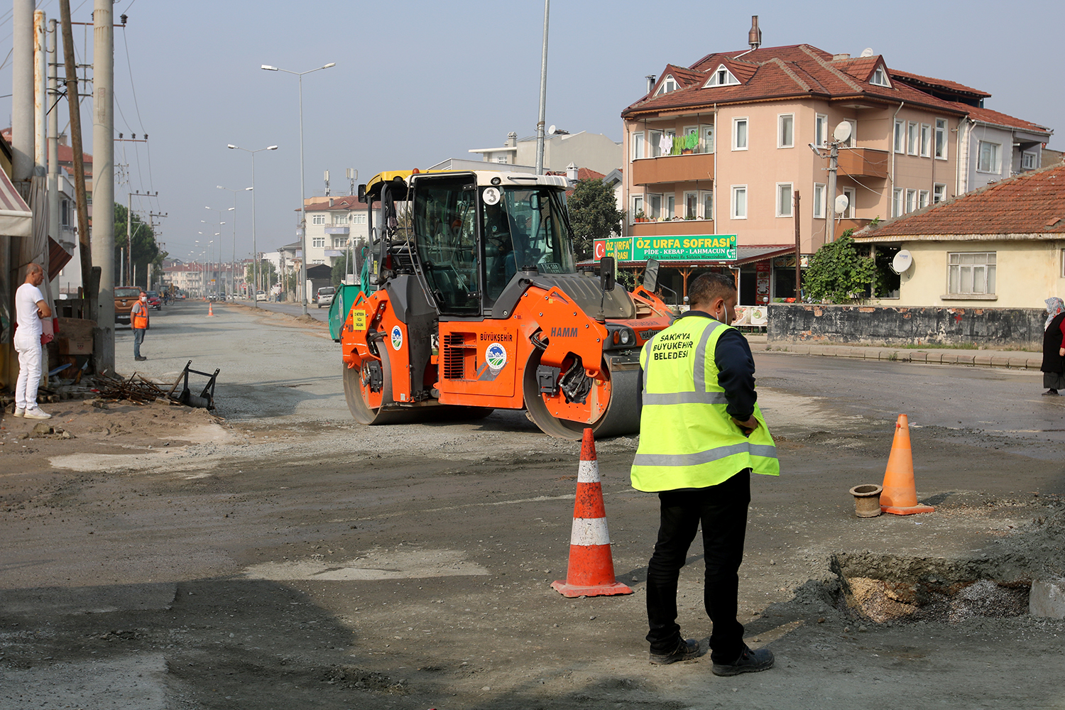 Mehmet Akif Ersoy Caddesi yenileniyor