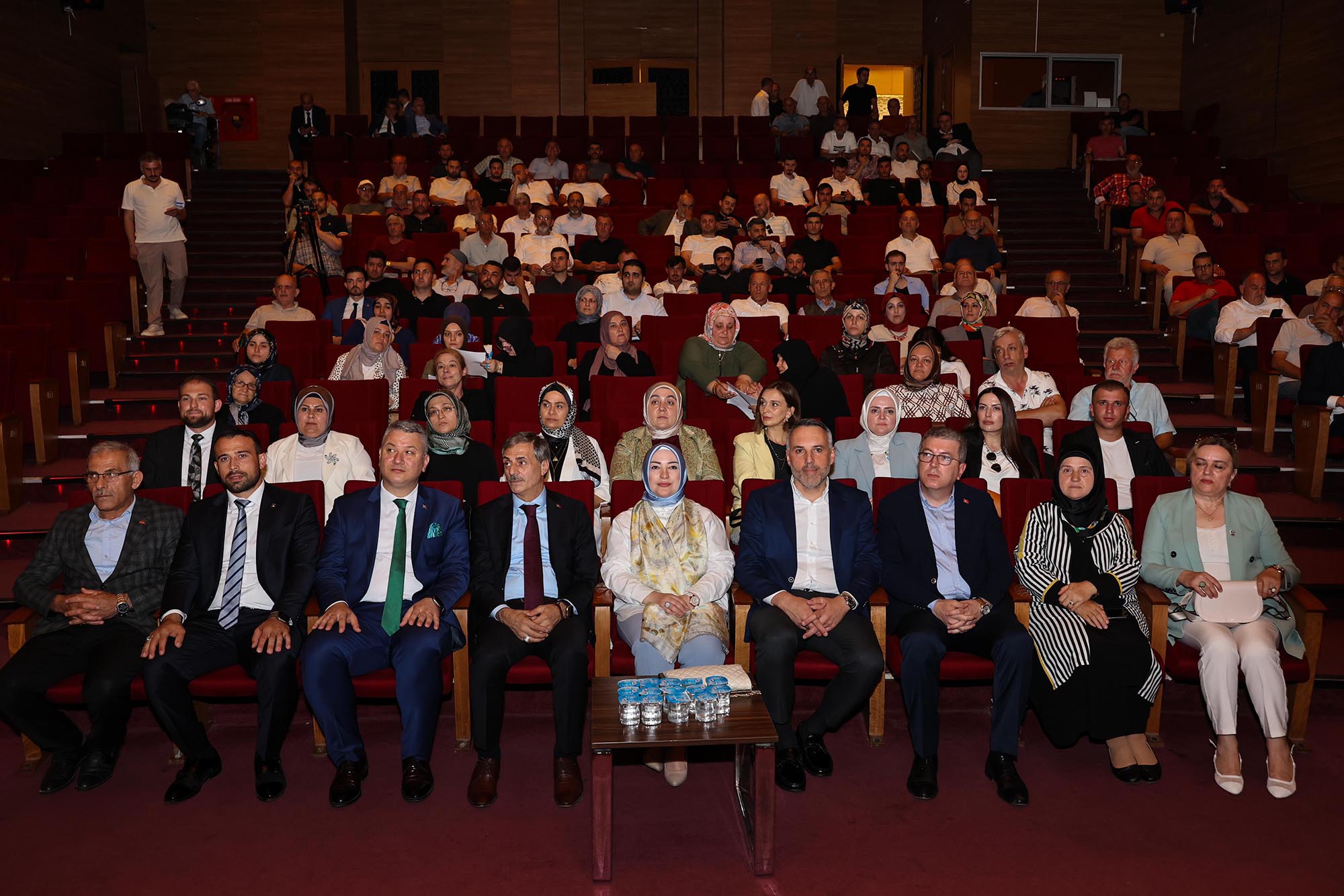 “Verdiğimiz sözleri tek tek tutuyoruz”