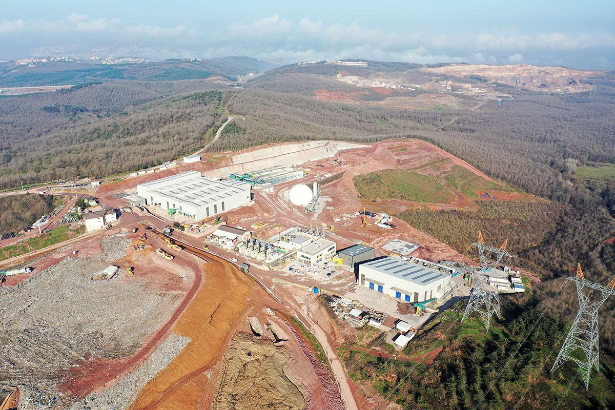 Büyükşehir çöpten 40 bin kişinin elektriğini üretti