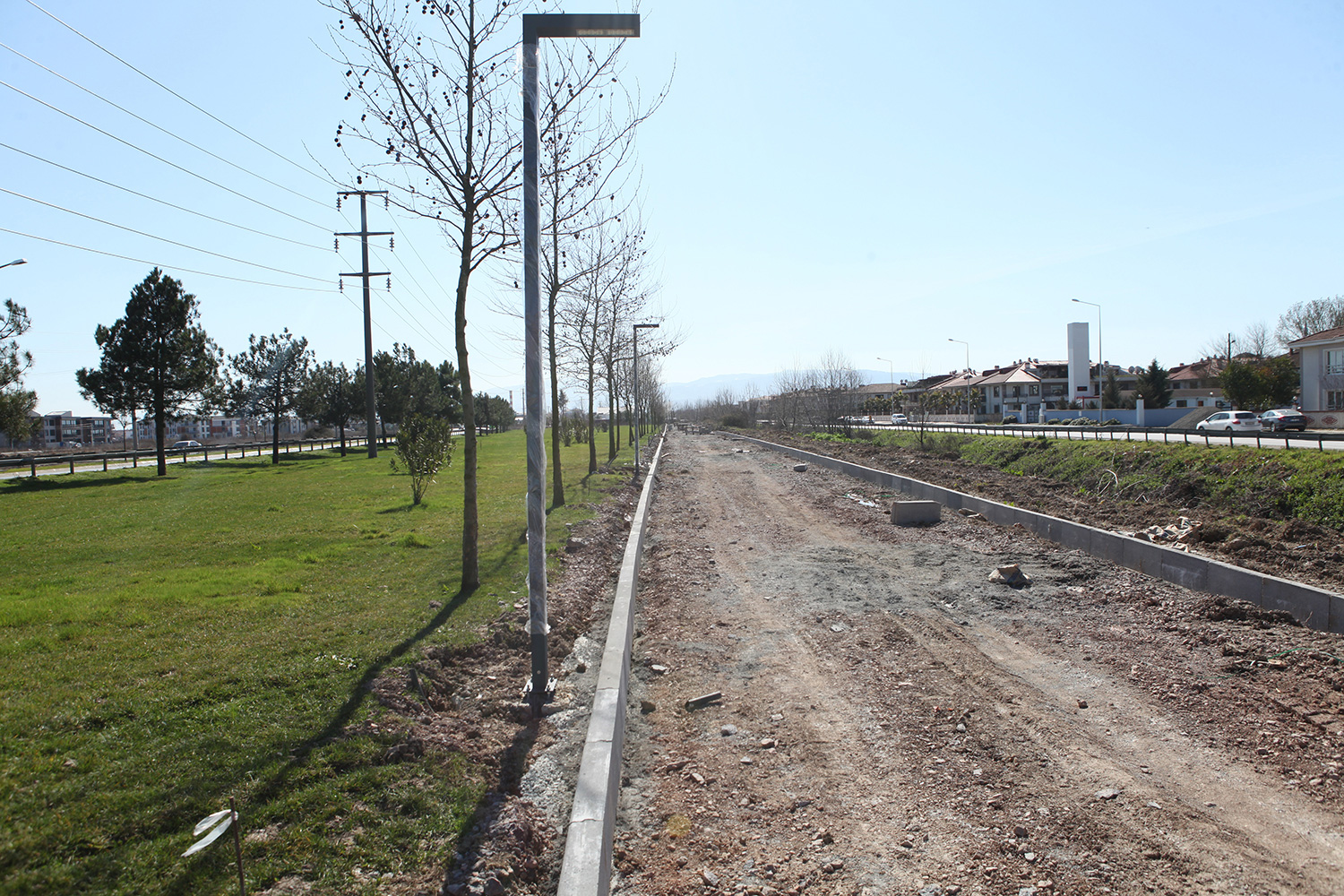 Çark Deresi kenarı bisiklet ve yürüyüş yollarıyla buluşuyor