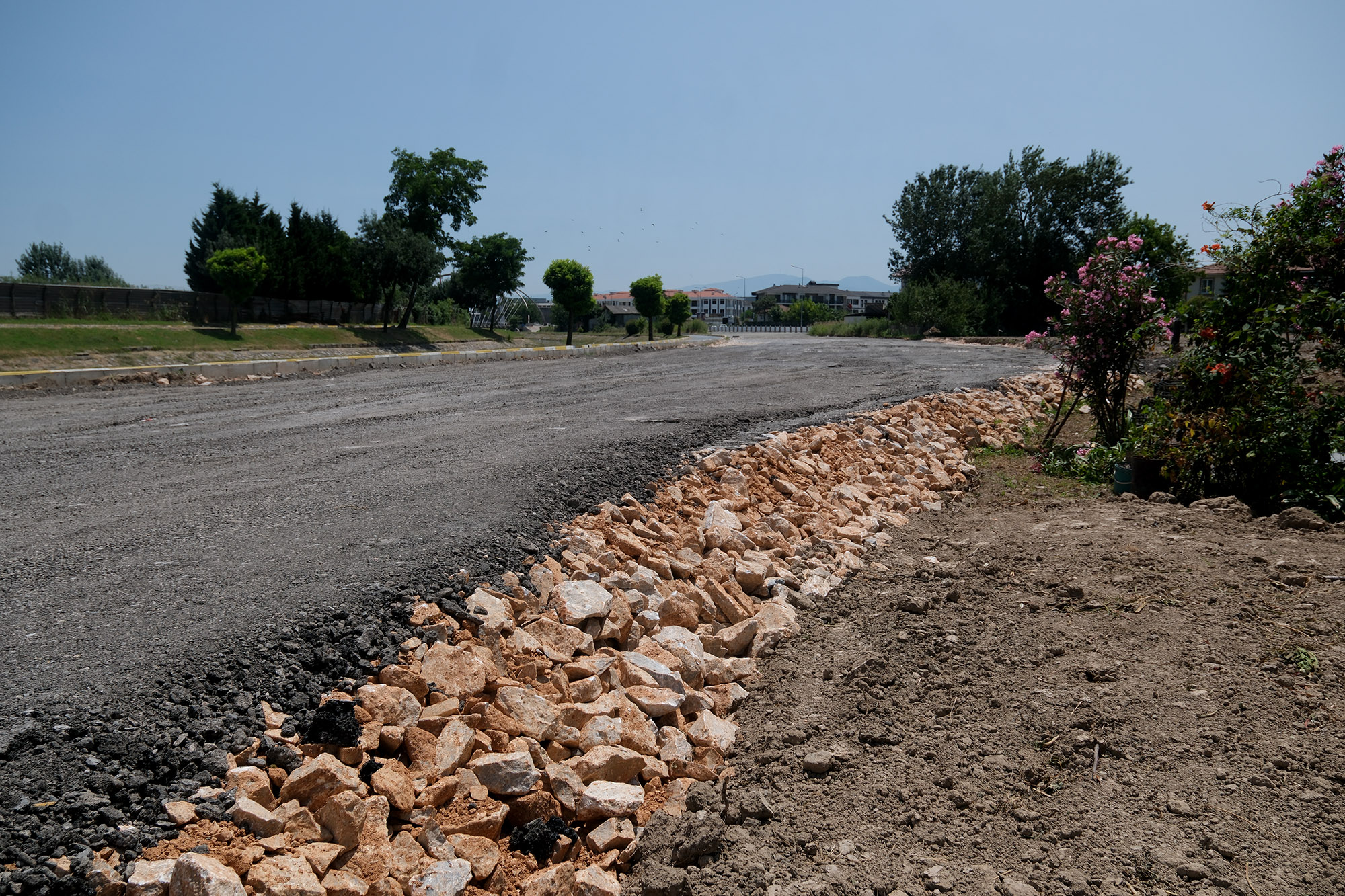 Büyükşehir Serdivan ulaşımını rahatlatıyor: İlk işlem tamam