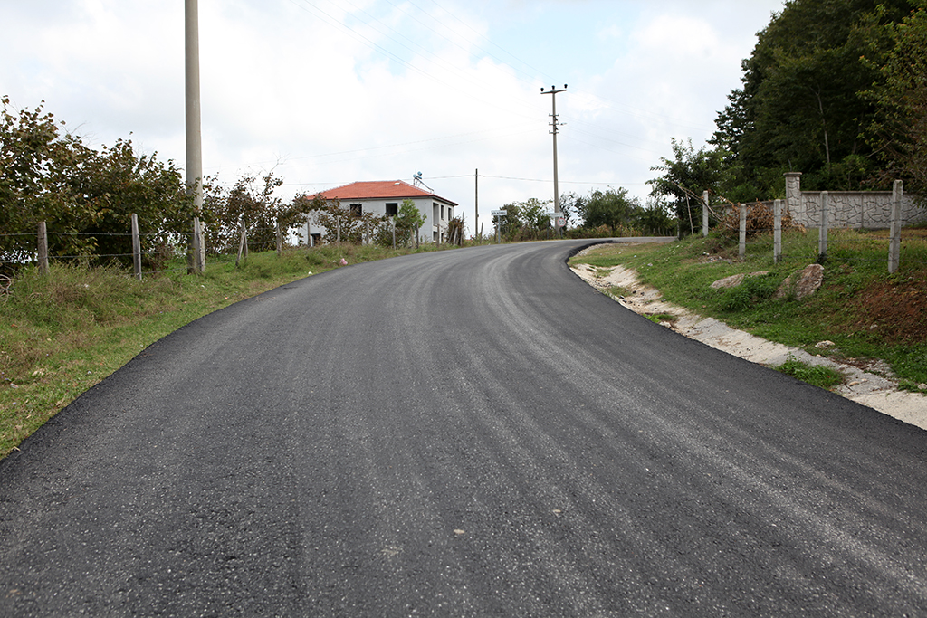Yenilenen yollarla ulaşım daha rahat