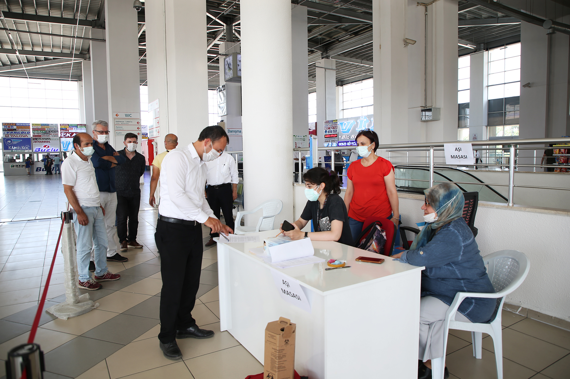 Büyükşehir Terminali’nde misafirler için randevusuz aşı başladı