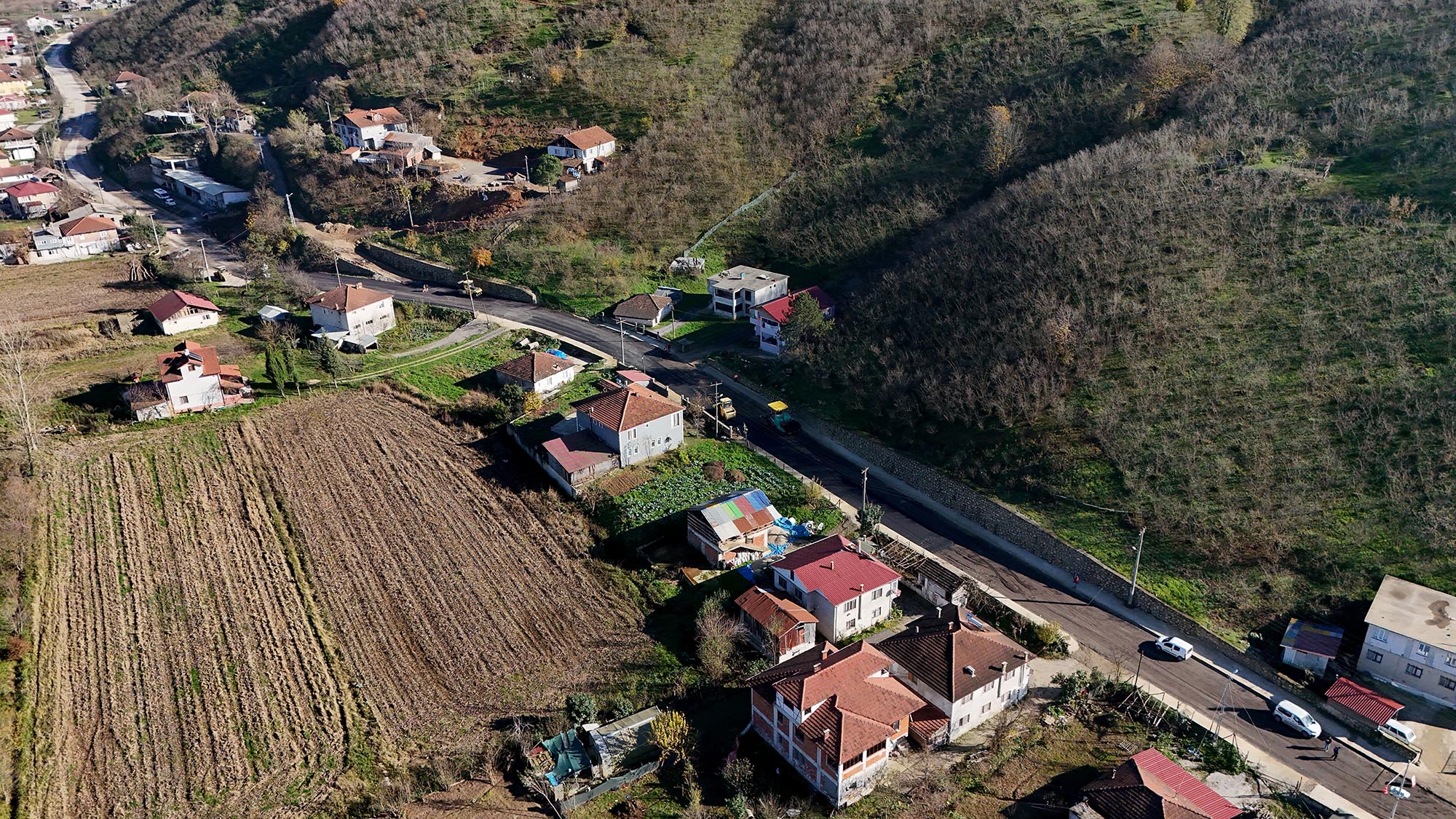 Altındere’de altyapının ardından üstyapı da yenileniyor