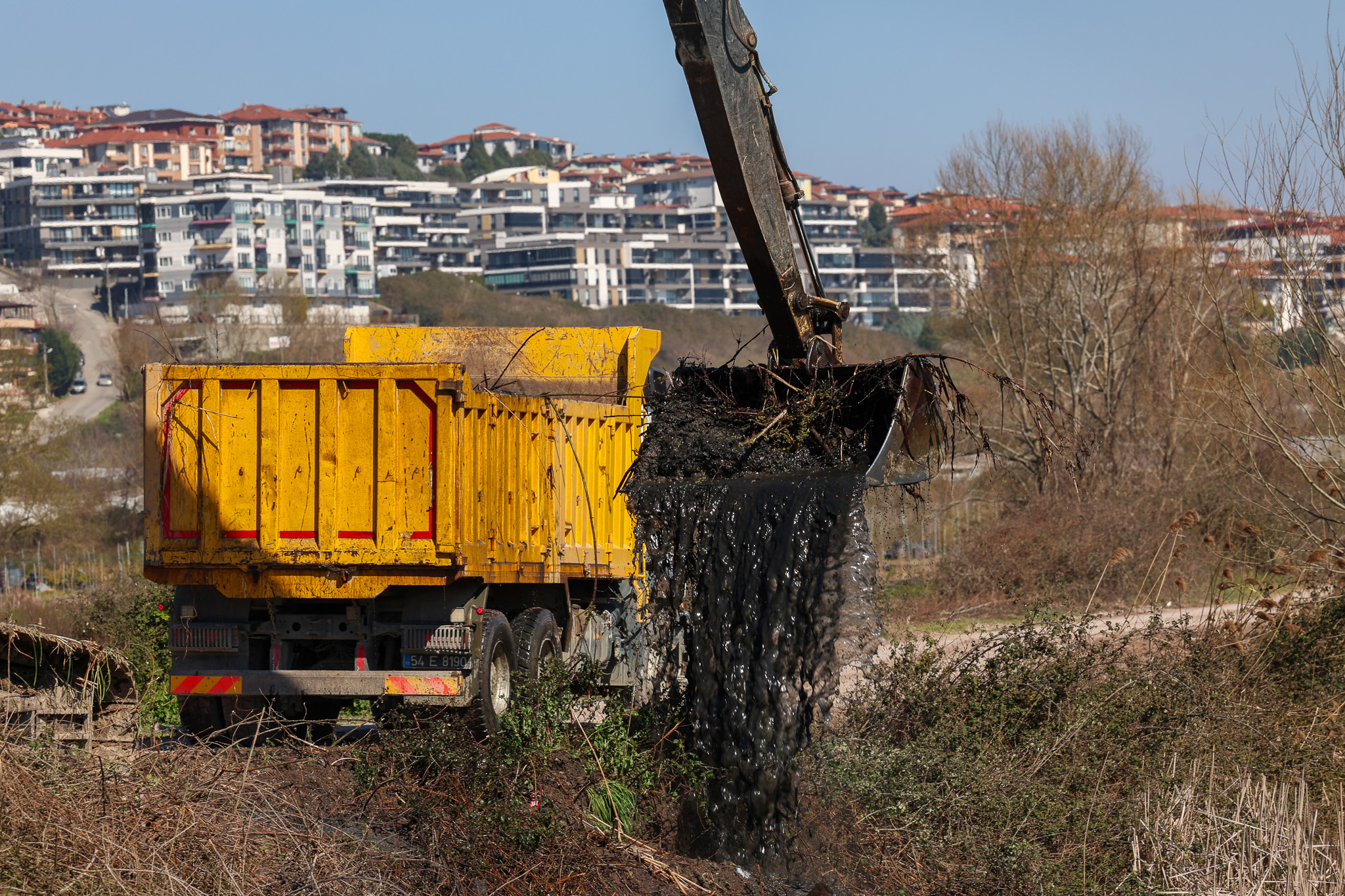 Çark Deresi’nin 5 kilometrelik güzergâhı titizlikle temizleniyor