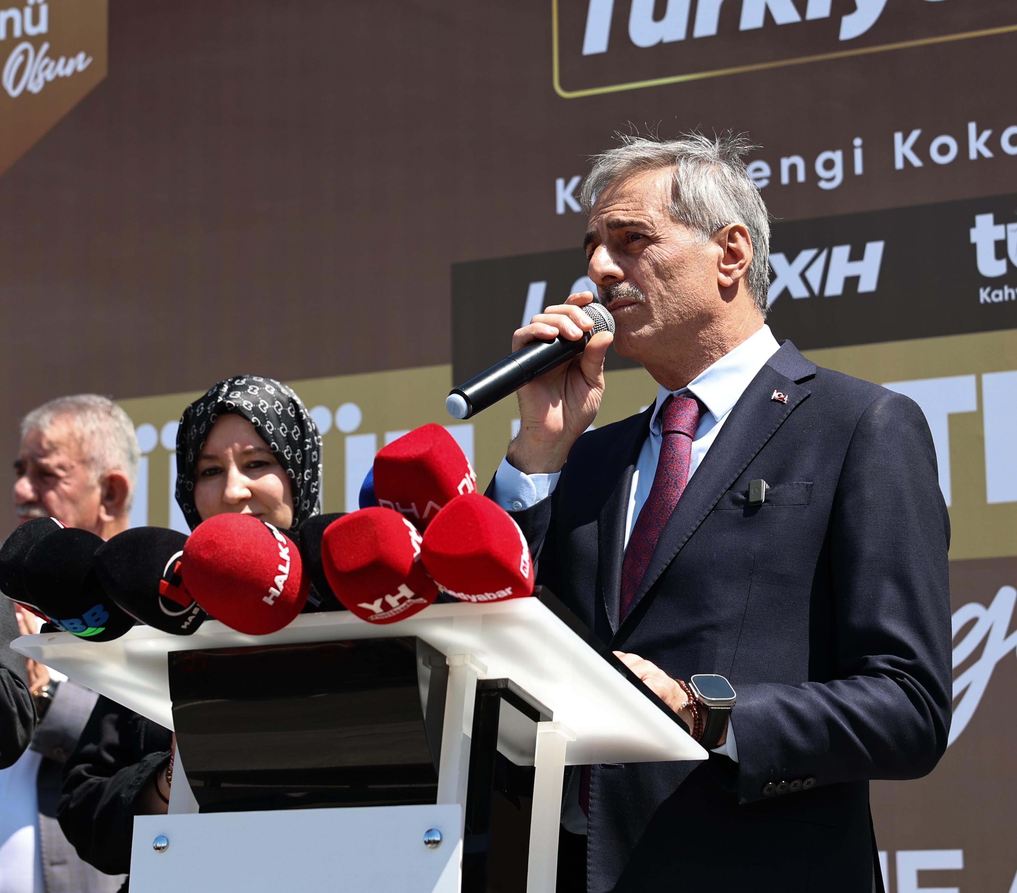 Kahverengi kokarca kabusuna karşı mucize buluş Sakarya’da Çiftçiler Günü’nde üreticiyle buluştu
