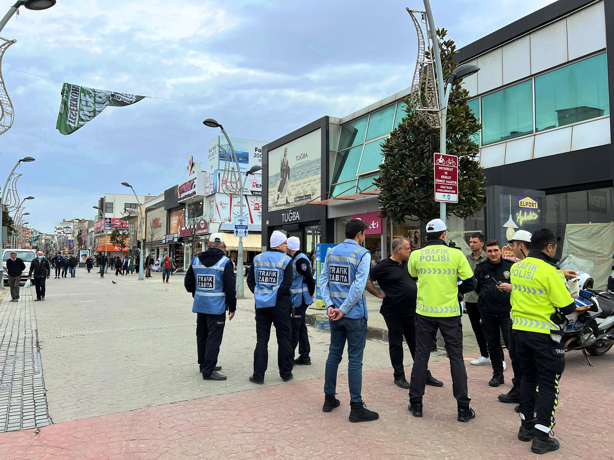 Hedef Çark Caddesi’nde yaya güvenliğini sağlamak