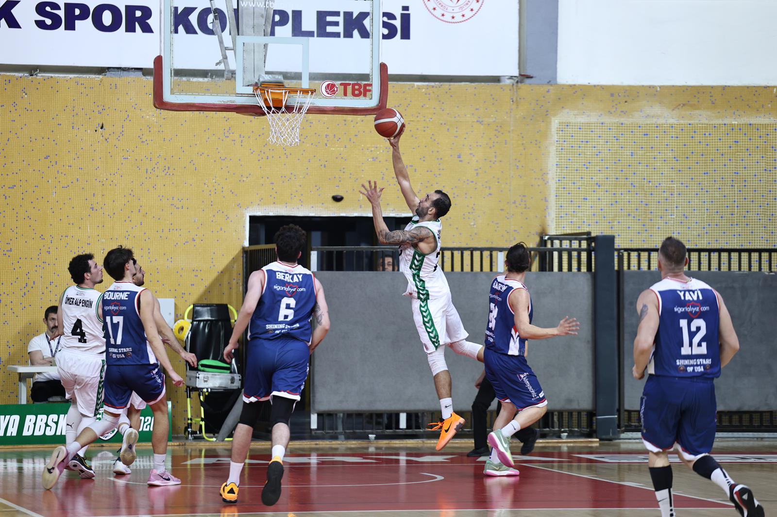 Büyükşehir Basketbol'dan fırtına gibi sezon açılışı: 100-63
