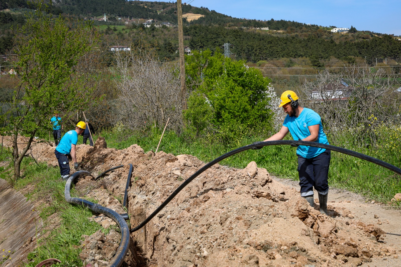 Pamukova’da yerin 115 metre altından gelen kaynak abonelere ulaştırılacak