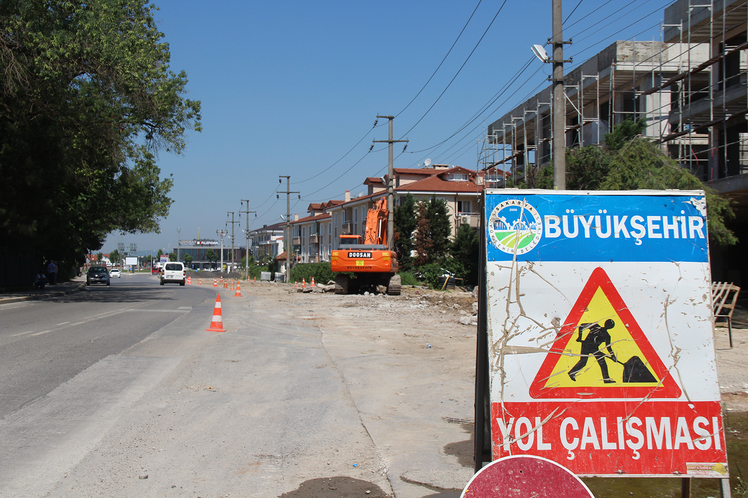 Yazlık Caddesi’nde genişletme çalışmaları başladı