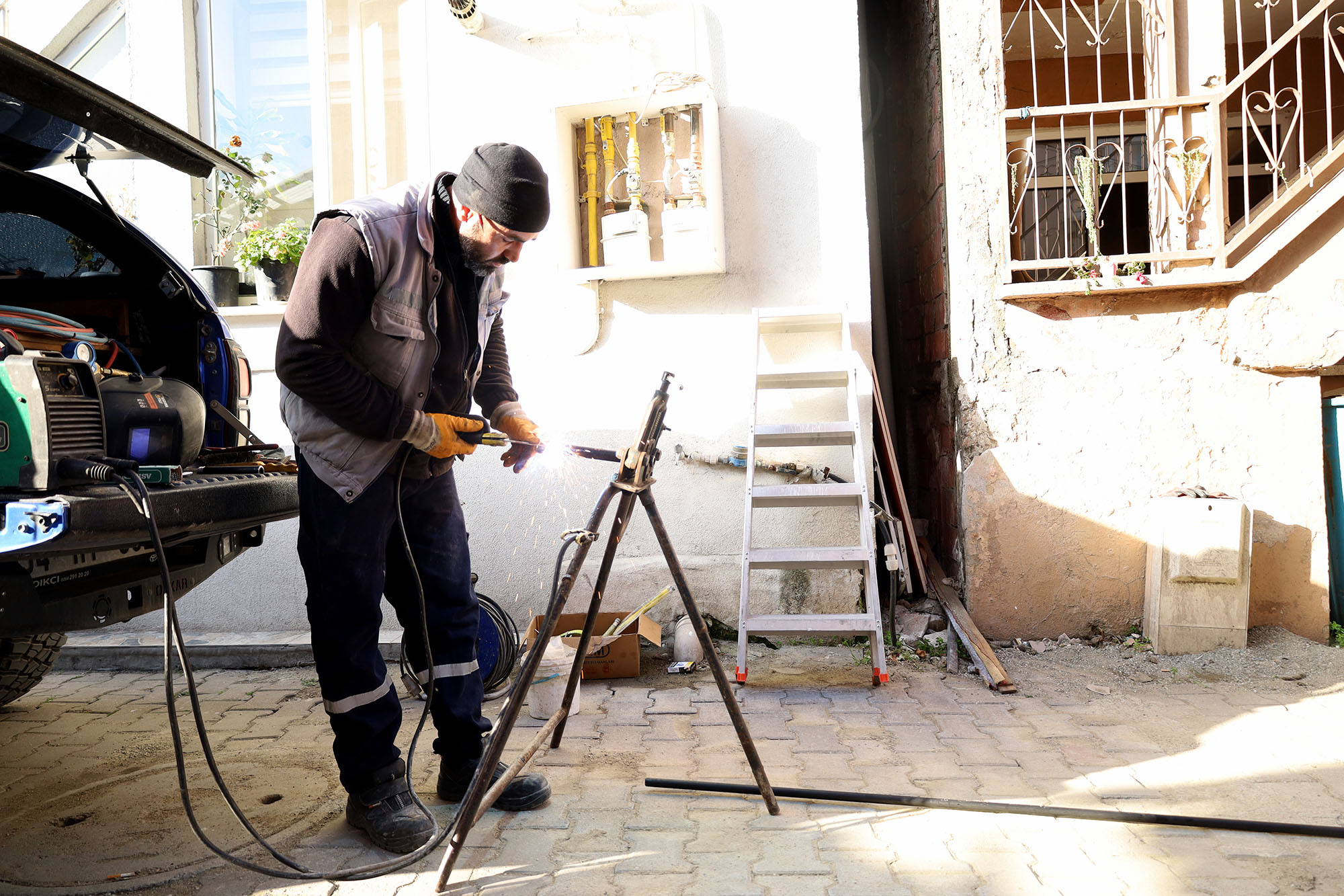 Terminal GES hizmet binalarına elektrik üretiyor